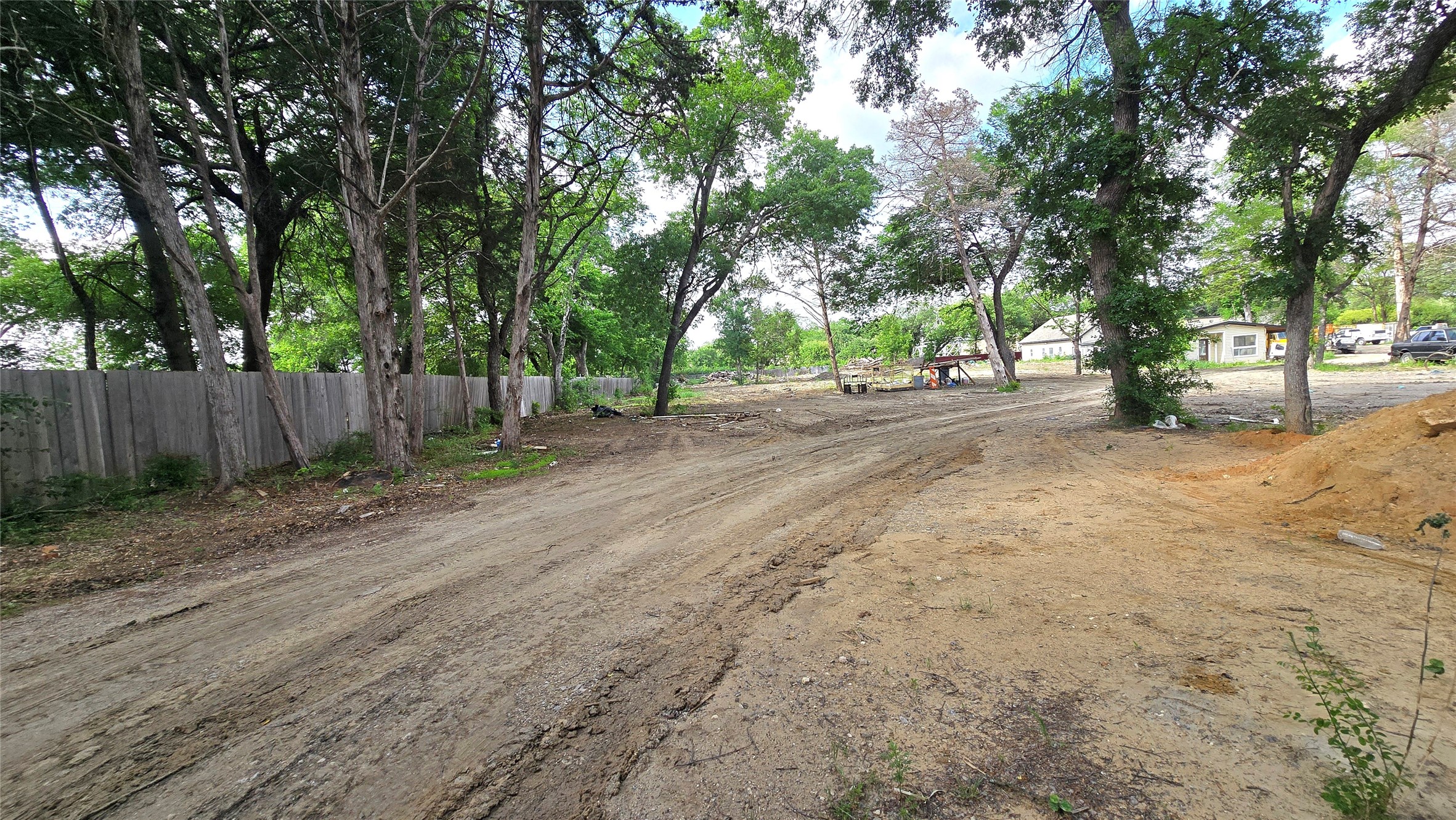 2401 Gibbs Williams Road, Dallas, TX, 75233