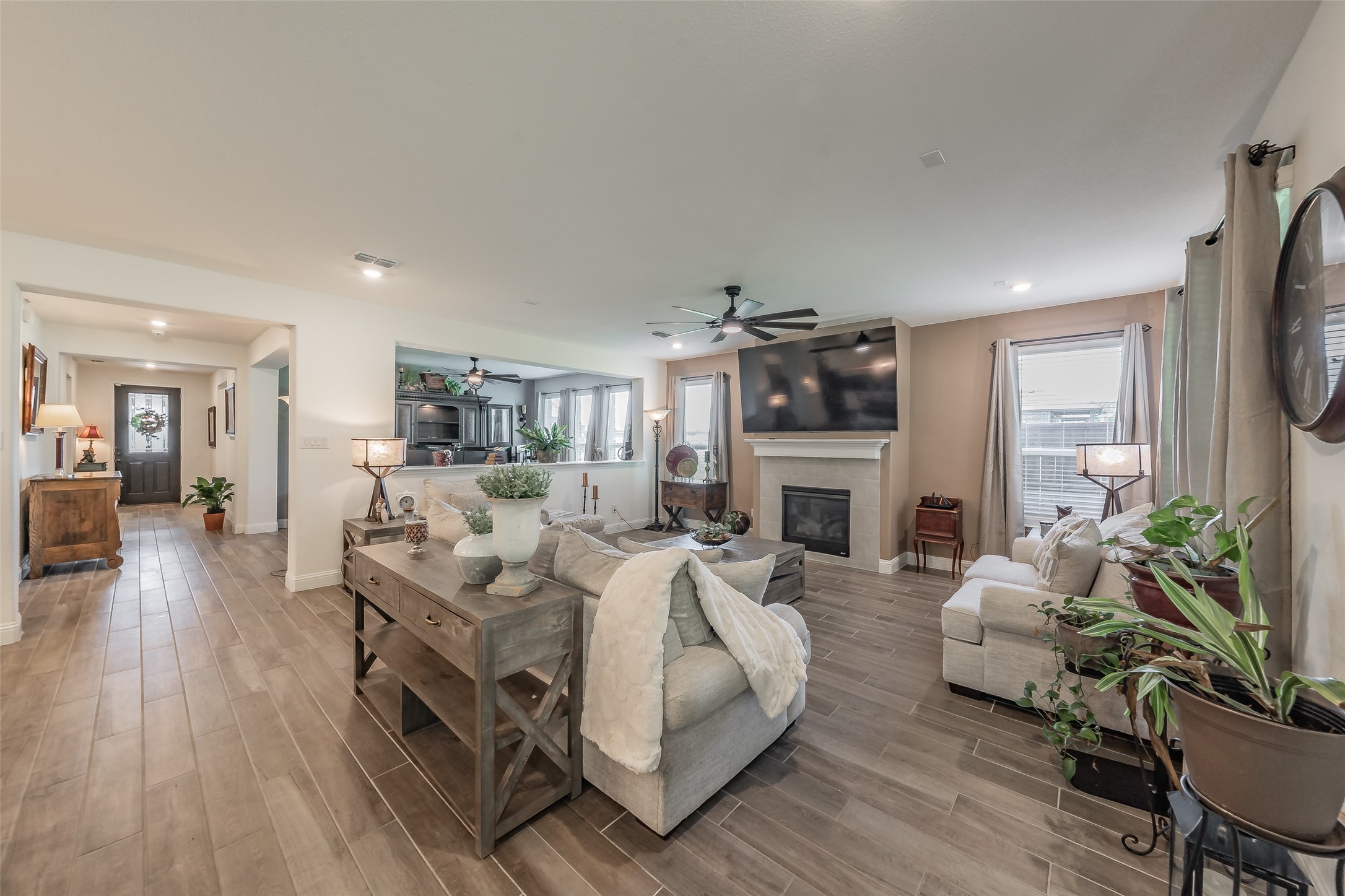 1041 Auburn Drive, Justin, TX, 76247