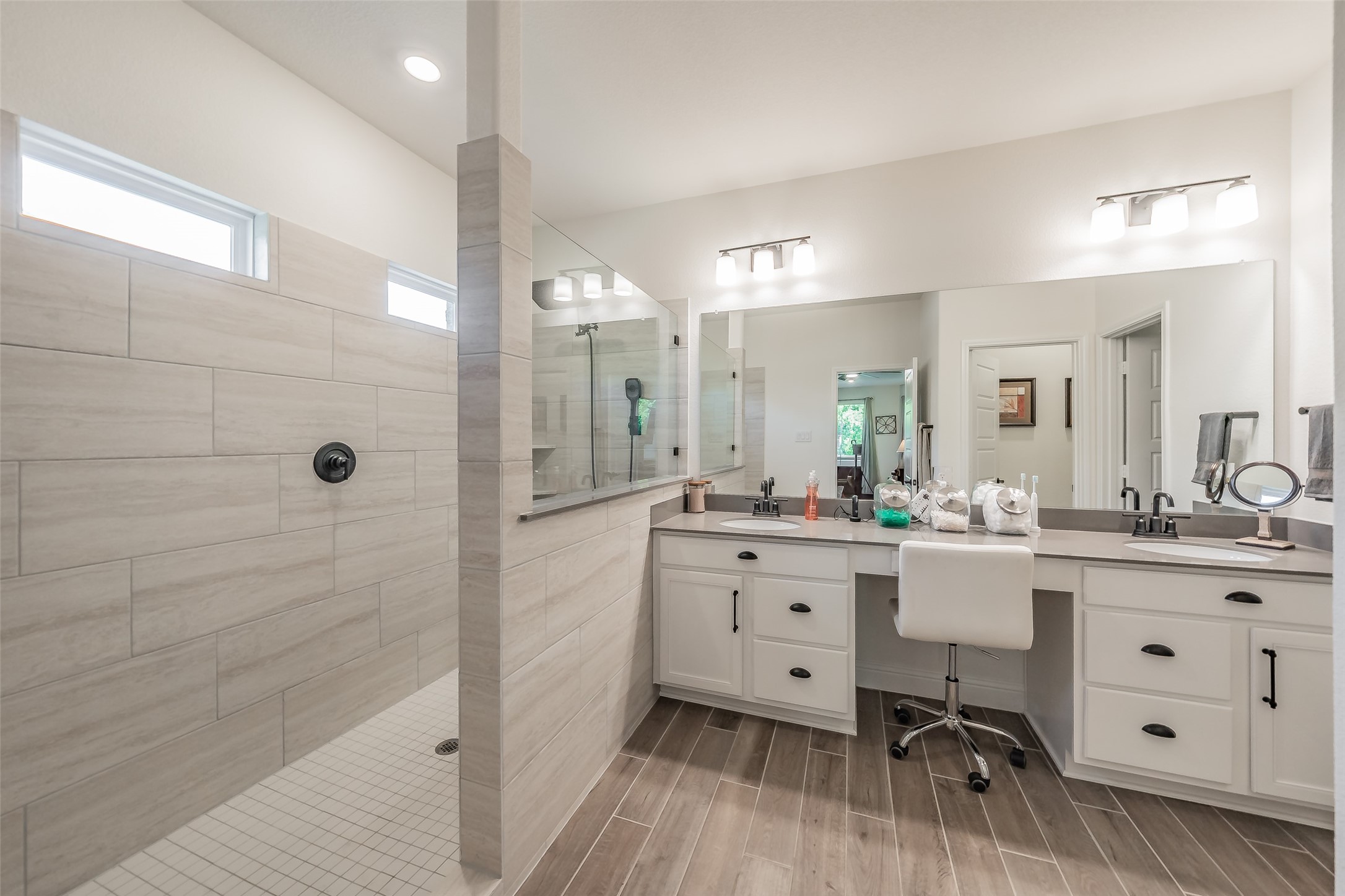 1041 Auburn Drive, Justin, TX, 76247