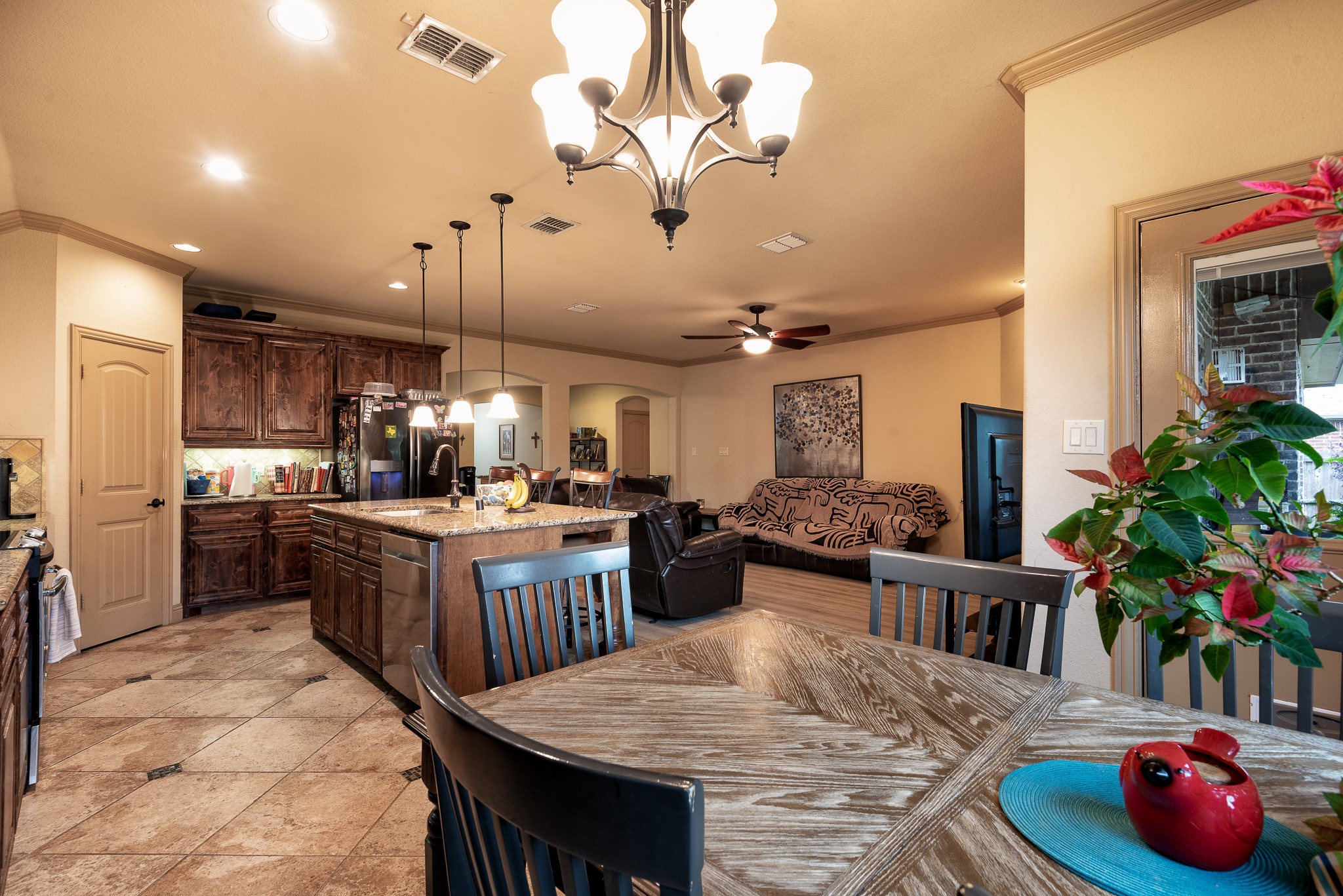 107 Manor Lane, Waxahachie, TX, 75165