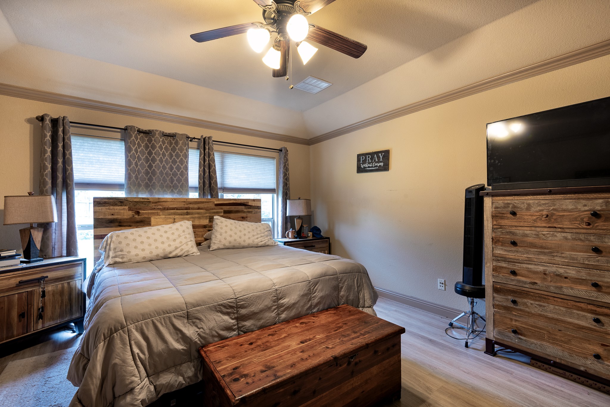 107 Manor Lane, Waxahachie, TX, 75165