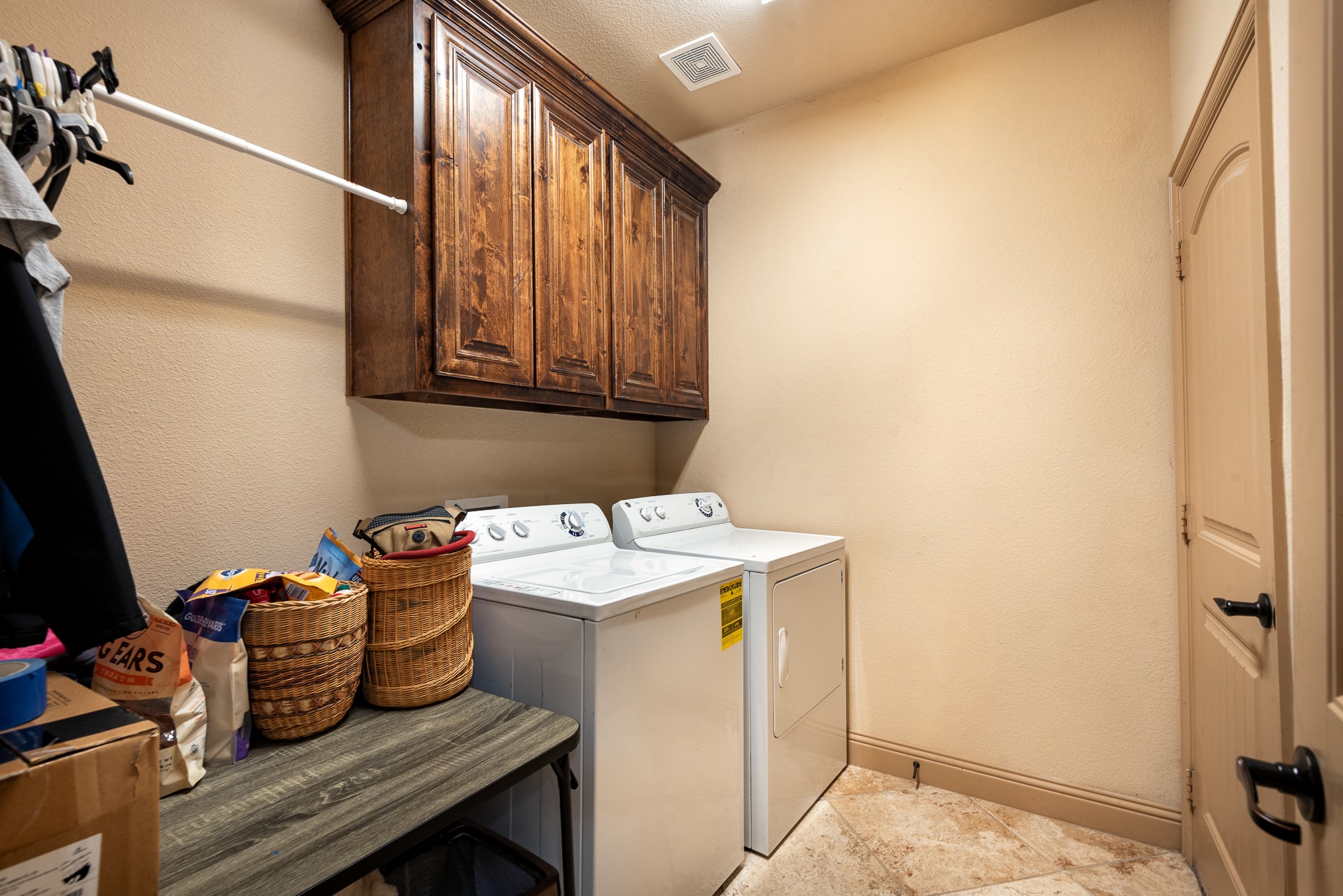 107 Manor Lane, Waxahachie, TX, 75165