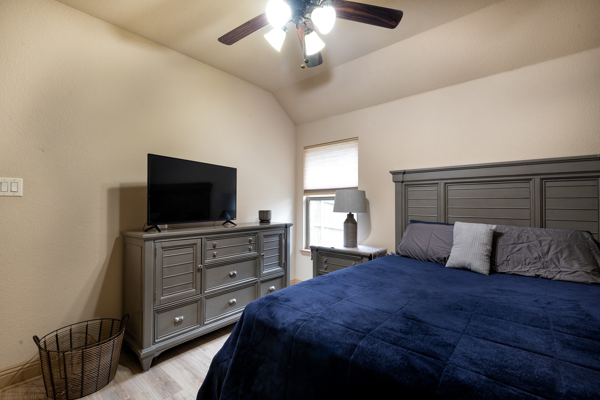 107 Manor Lane, Waxahachie, TX, 75165