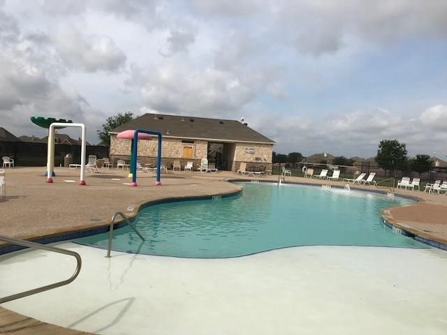 107 Manor Lane, Waxahachie, TX, 75165