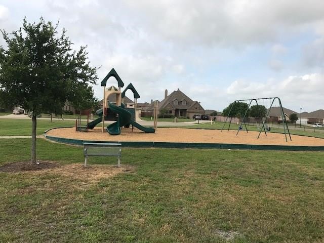 107 Manor Lane, Waxahachie, TX, 75165