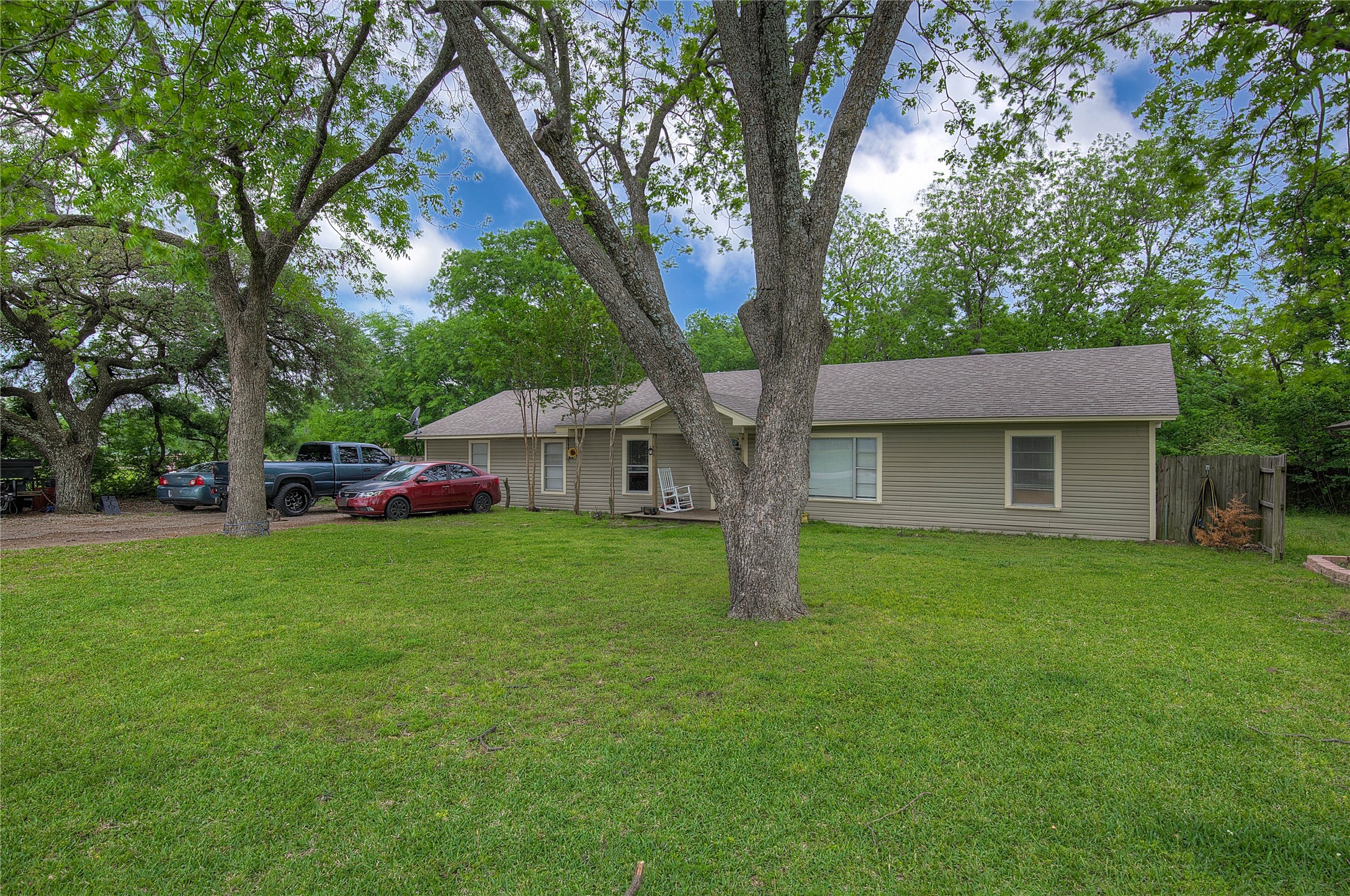 Property photo 01 of 601 N 4th Street Wills, Point, TX 75169 | MLS #21251146