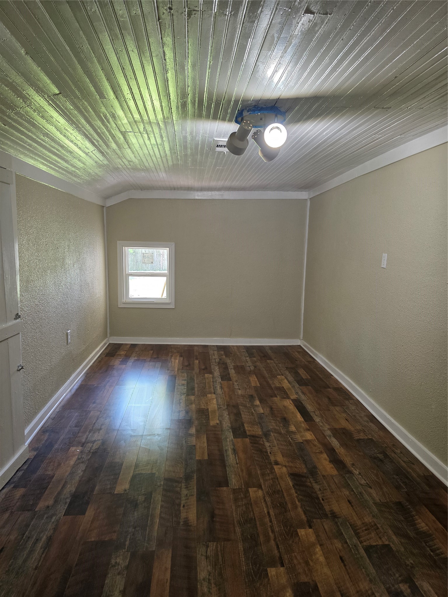 405 W Graham Street, Godley, TX, 76044
