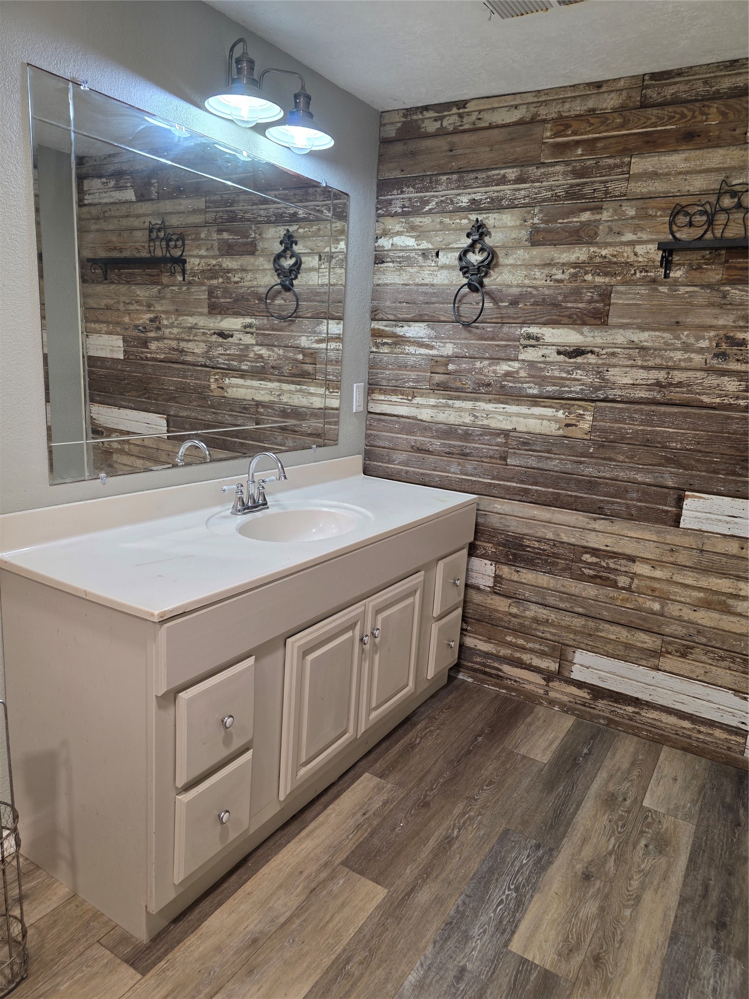 405 W Graham Street, Godley, TX, 76044