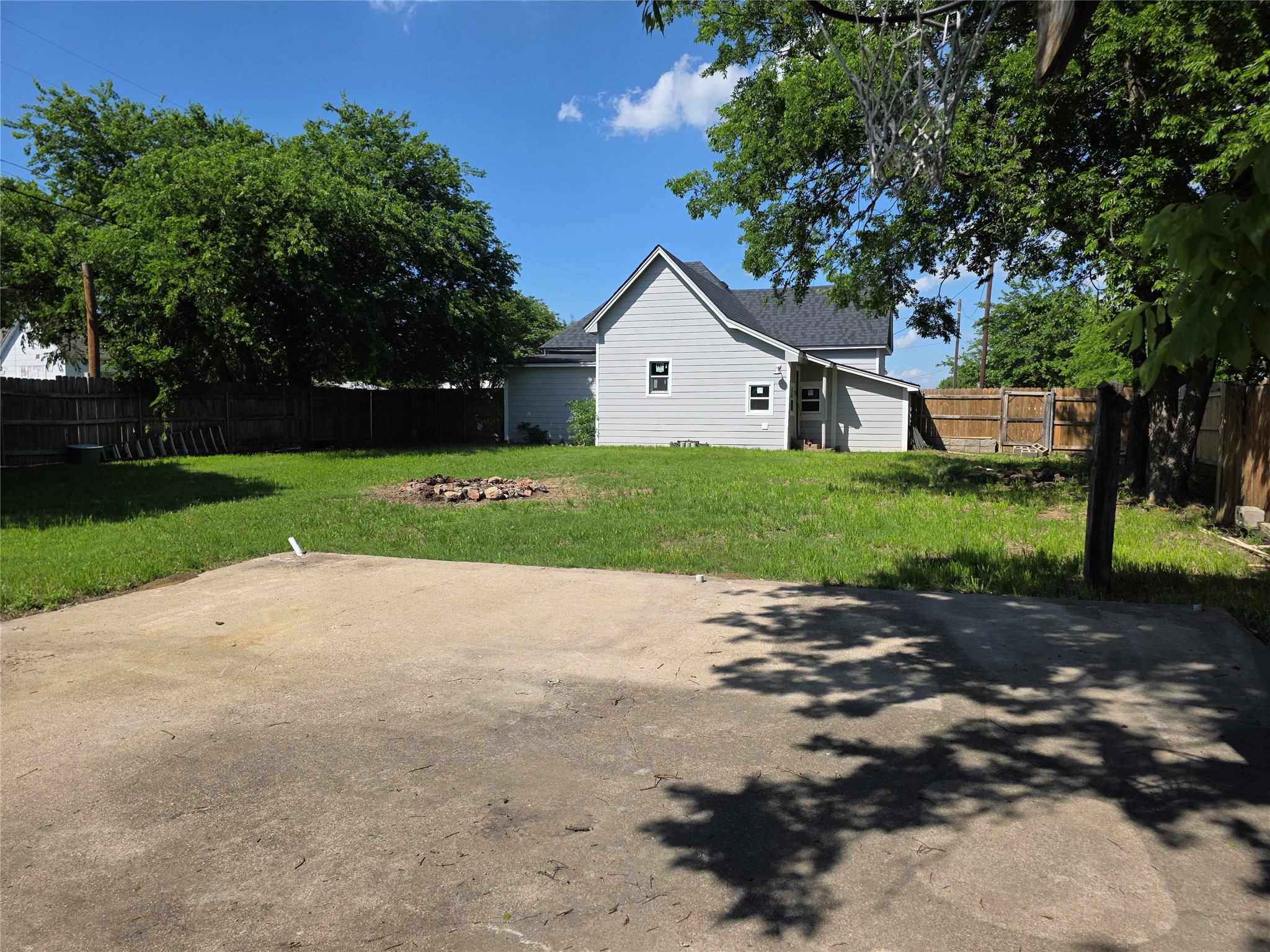 405 W Graham Street, Godley, TX, 76044