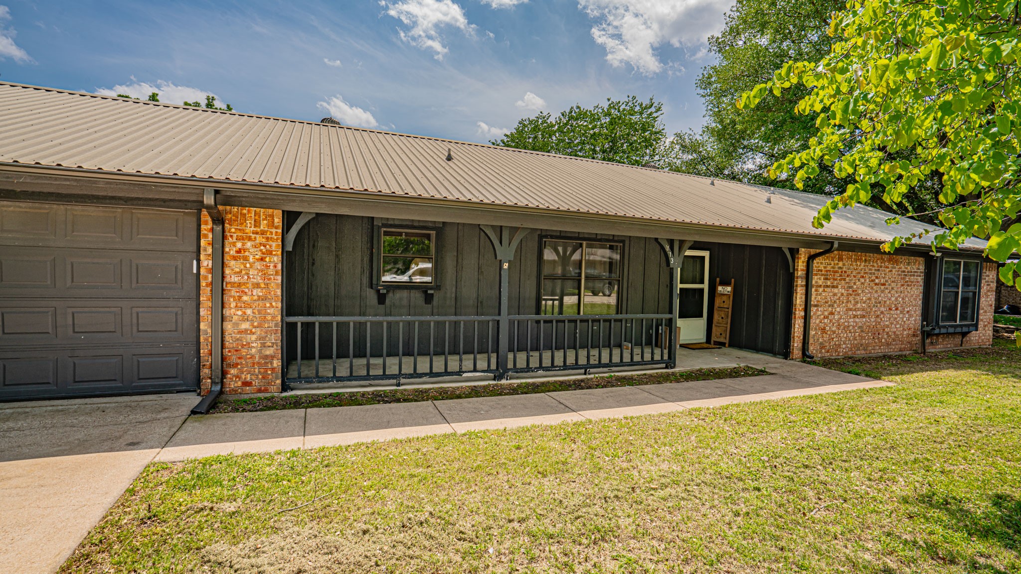 Property photo 04 of 113 Wheeler Street Glen, Rose, TX 76043 | MLS #21251474