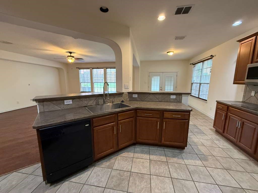 305 Moonlight Drive, Euless, TX, 76039
