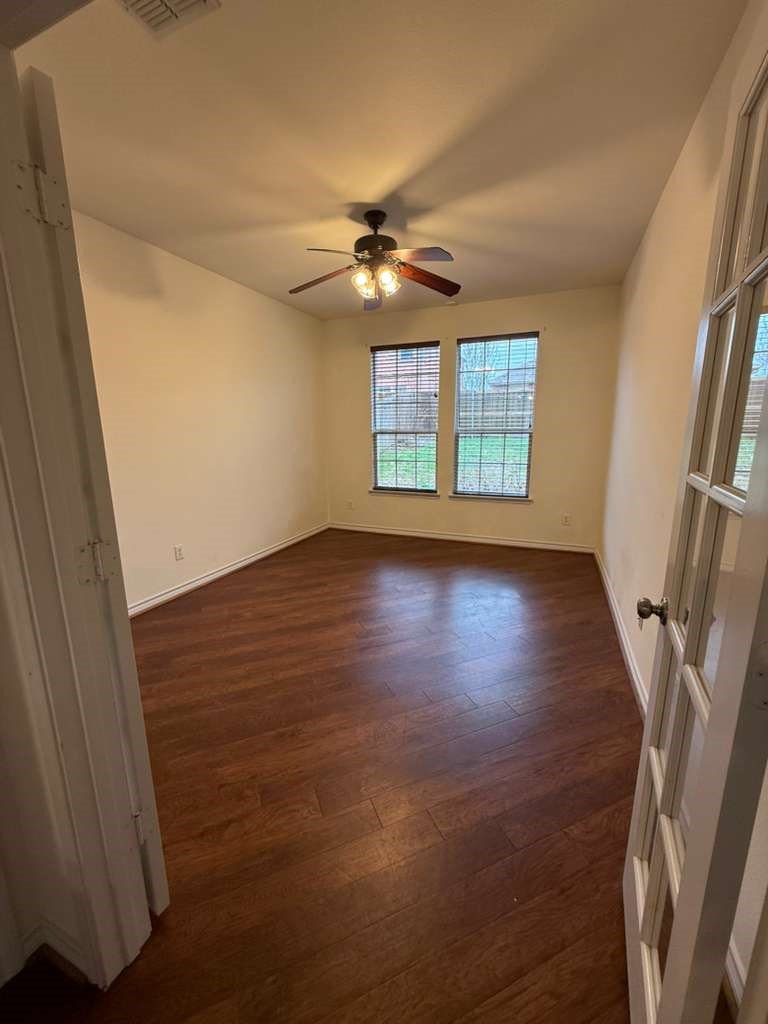 305 Moonlight Drive, Euless, TX, 76039