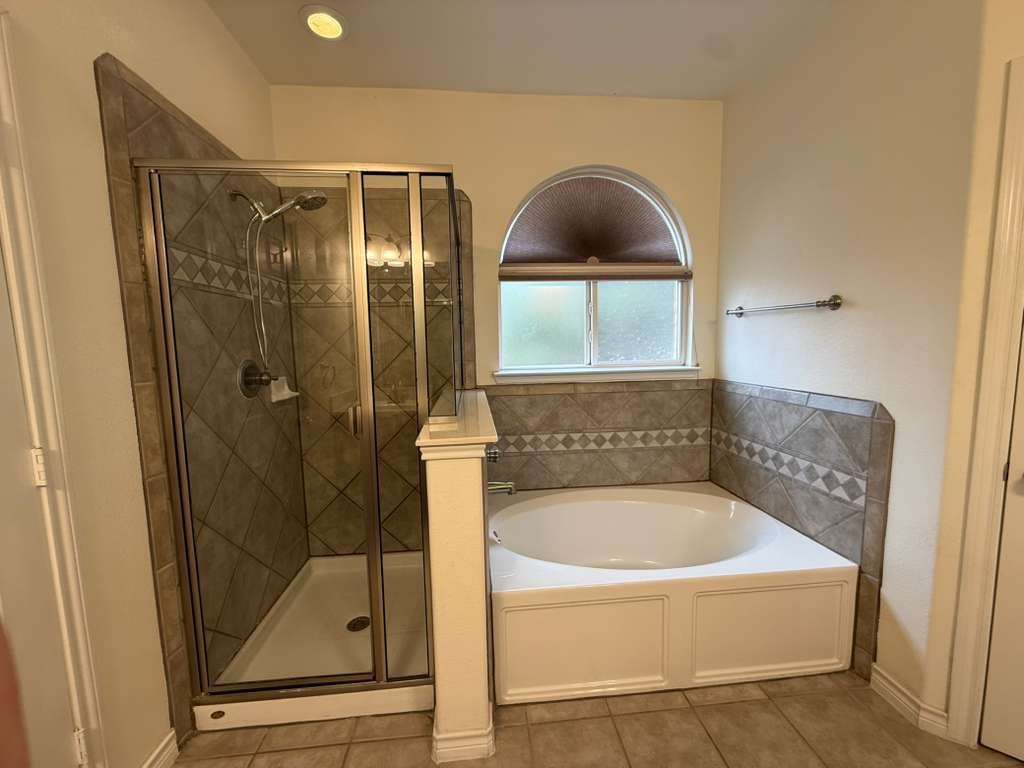 305 Moonlight Drive, Euless, TX, 76039