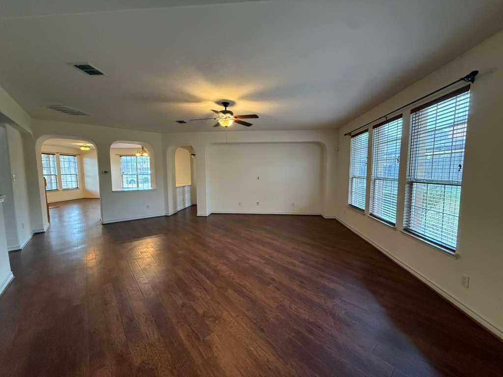 305 Moonlight Drive, Euless, TX, 76039
