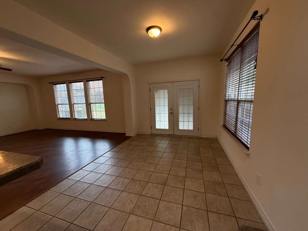 305 Moonlight Drive, Euless, TX, 76039
