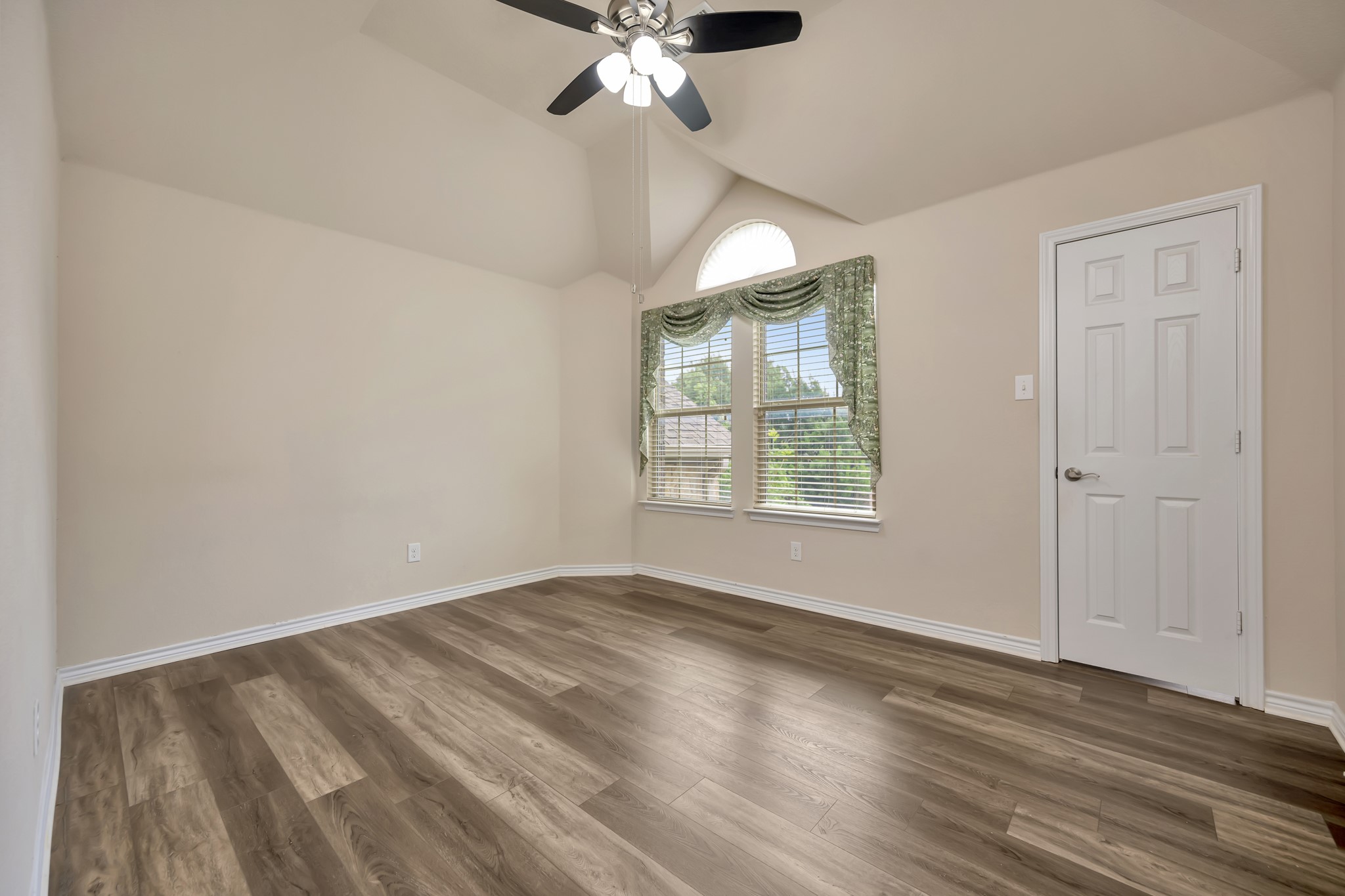 6001 Lacebark Elm Drive, Fort Worth, TX, 76123