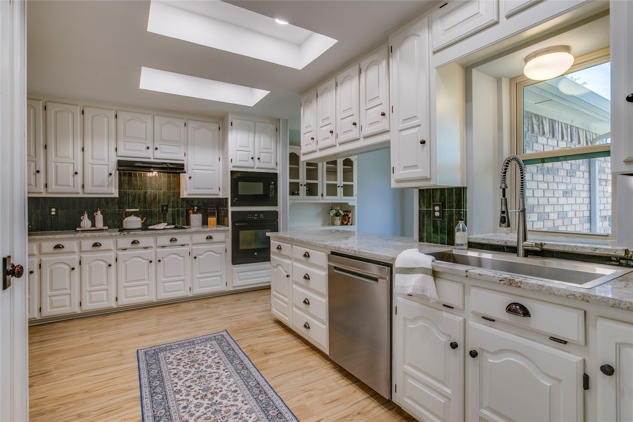 1908 Golden Trail, Carrollton, TX, 75010