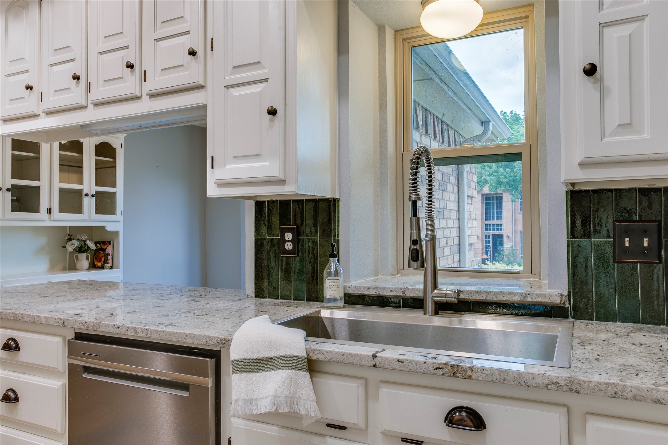 1908 Golden Trail, Carrollton, TX, 75010