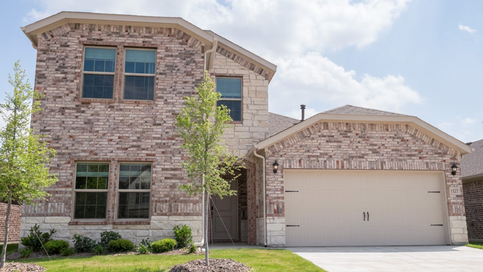 Property photo 01 of 1327 Taggart Street, Royse City, TX 75189 | MLS #21252102