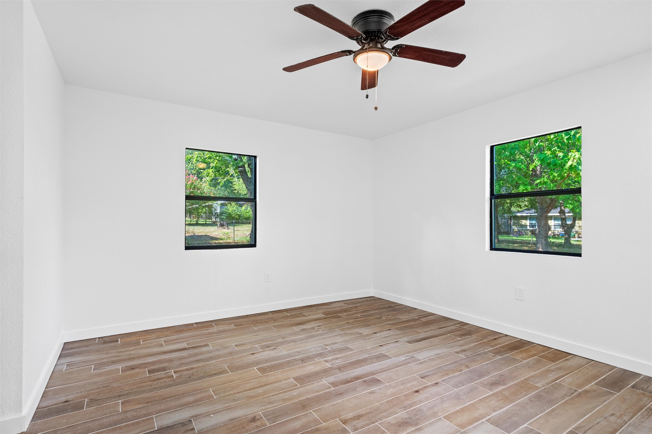 902 Skylark Drive, Arlington, TX, 76010