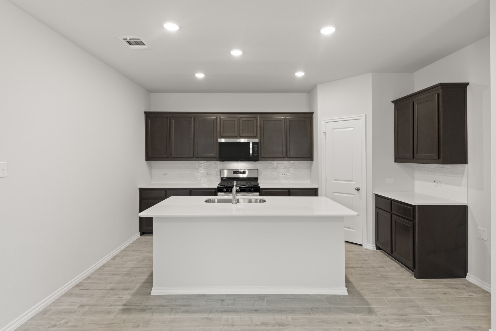 2521 McNally Drive, Mesquite, TX, 75149