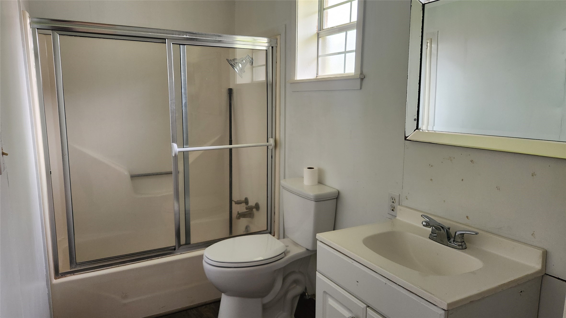 205 N Hubbard, Omaha, TX, 75571
