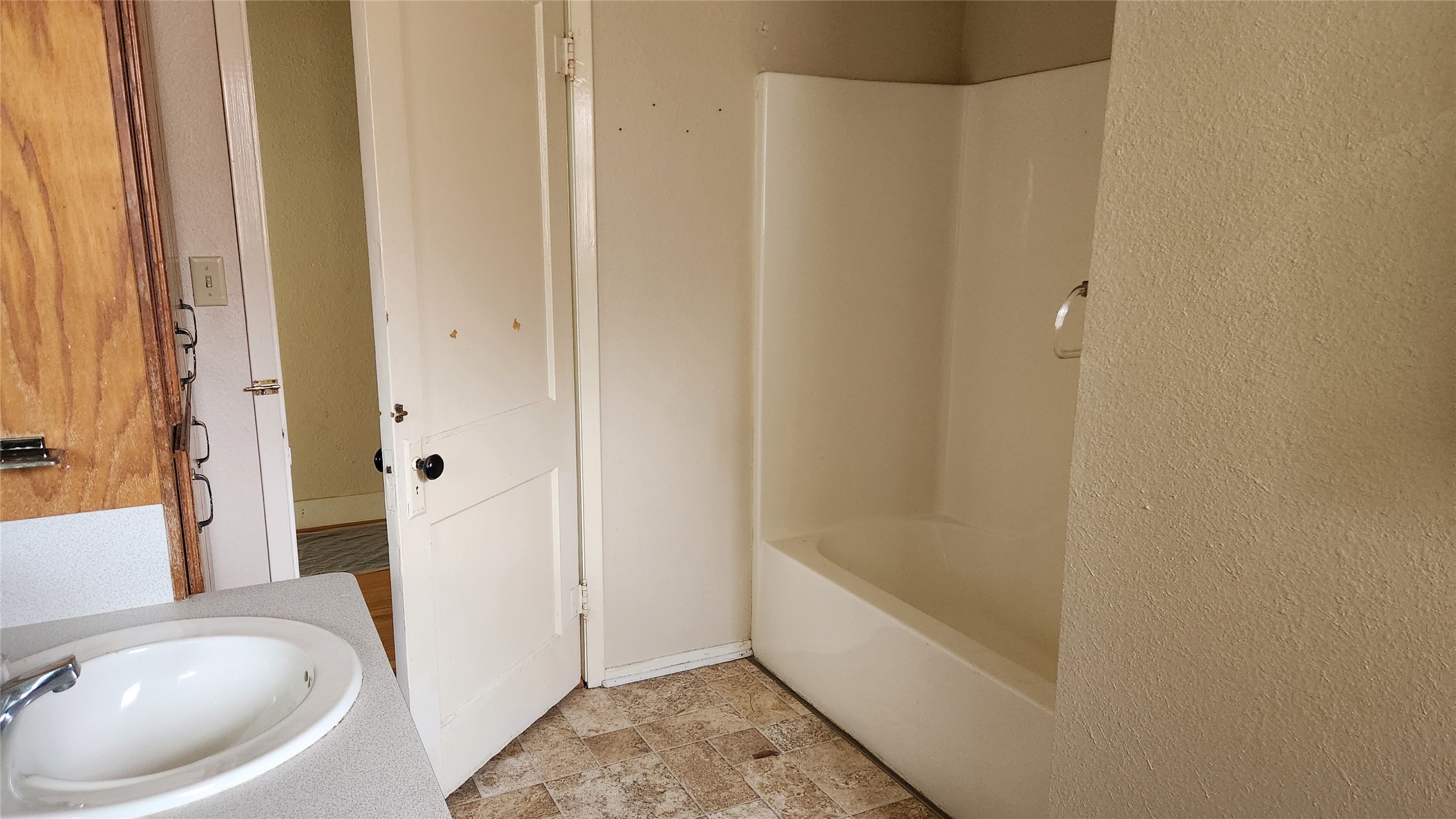 205 N Hubbard, Omaha, TX, 75571