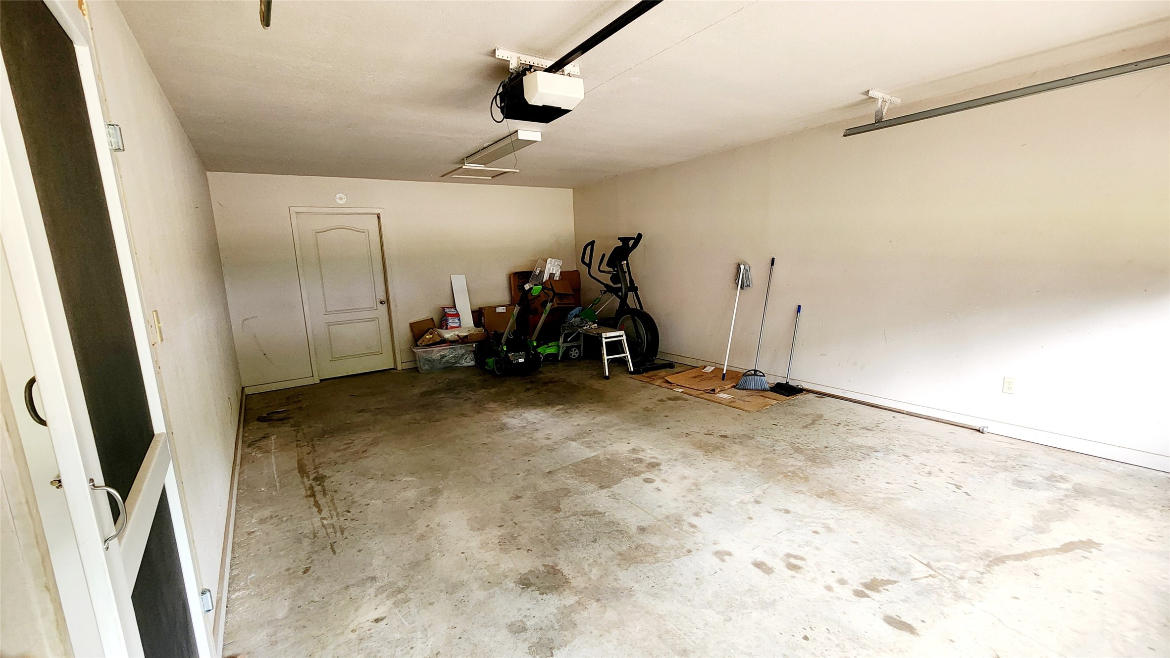 205 N Hubbard, Omaha, TX, 75571