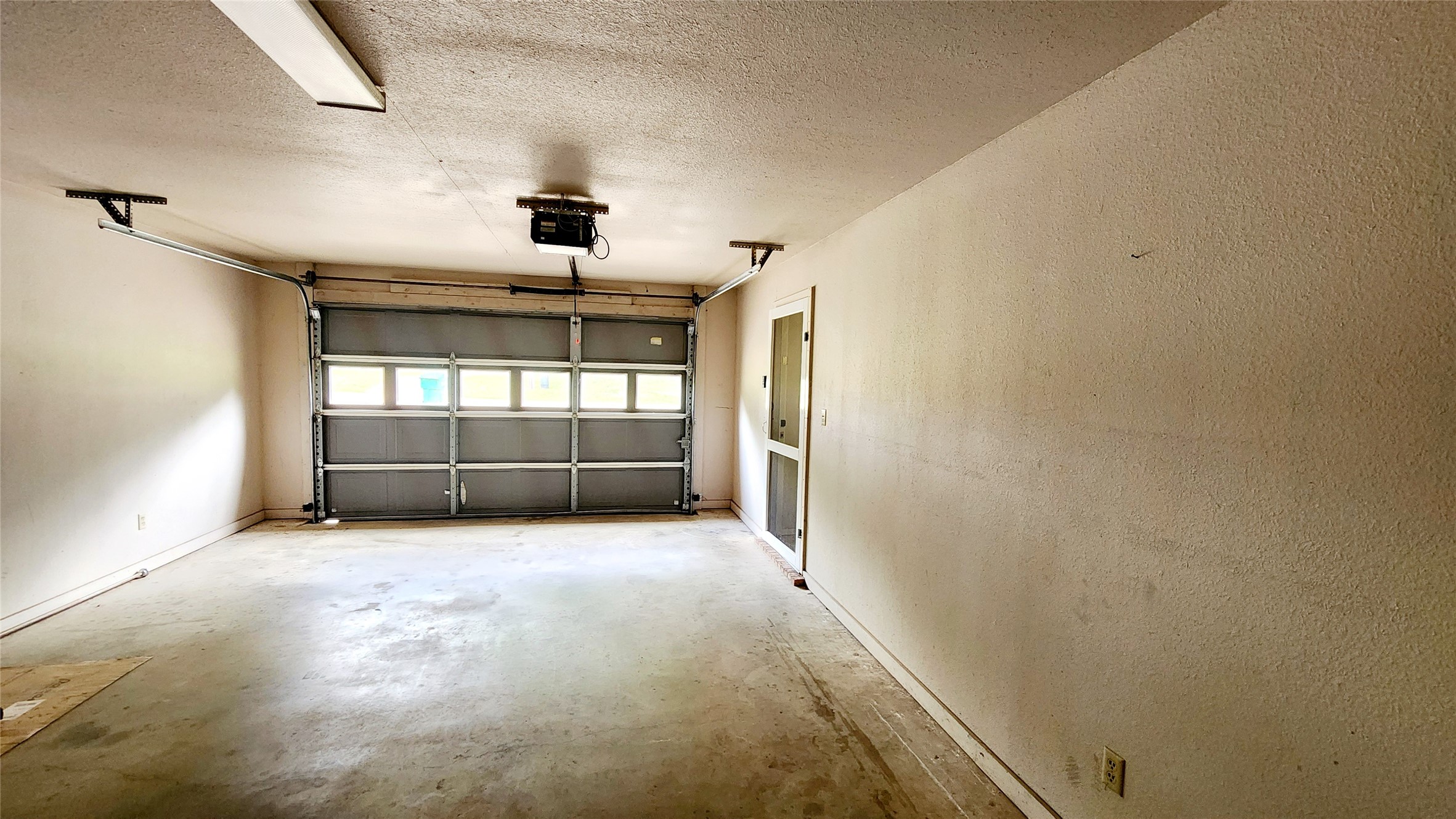 205 N Hubbard, Omaha, TX, 75571