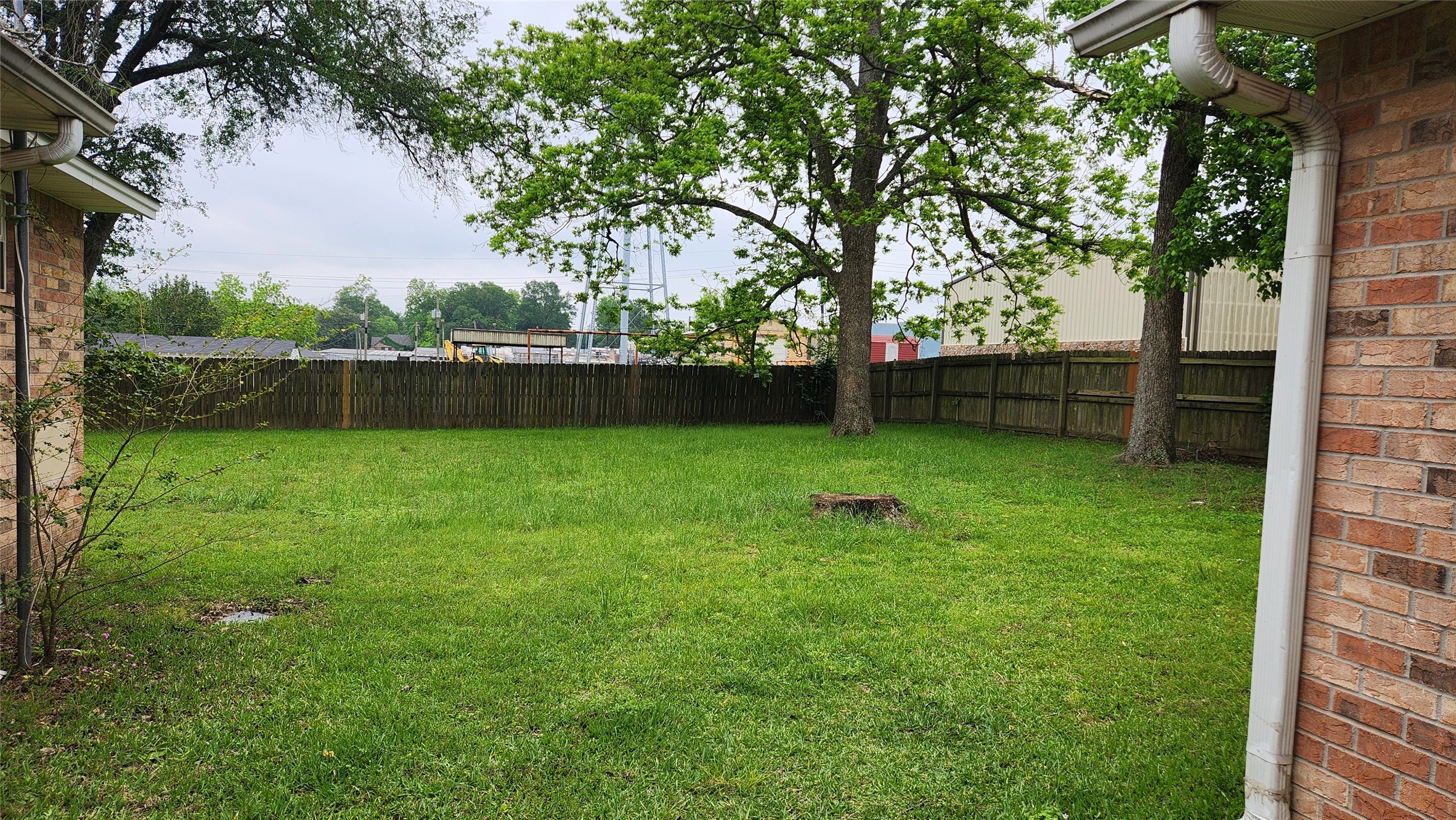 205 N Hubbard, Omaha, TX, 75571