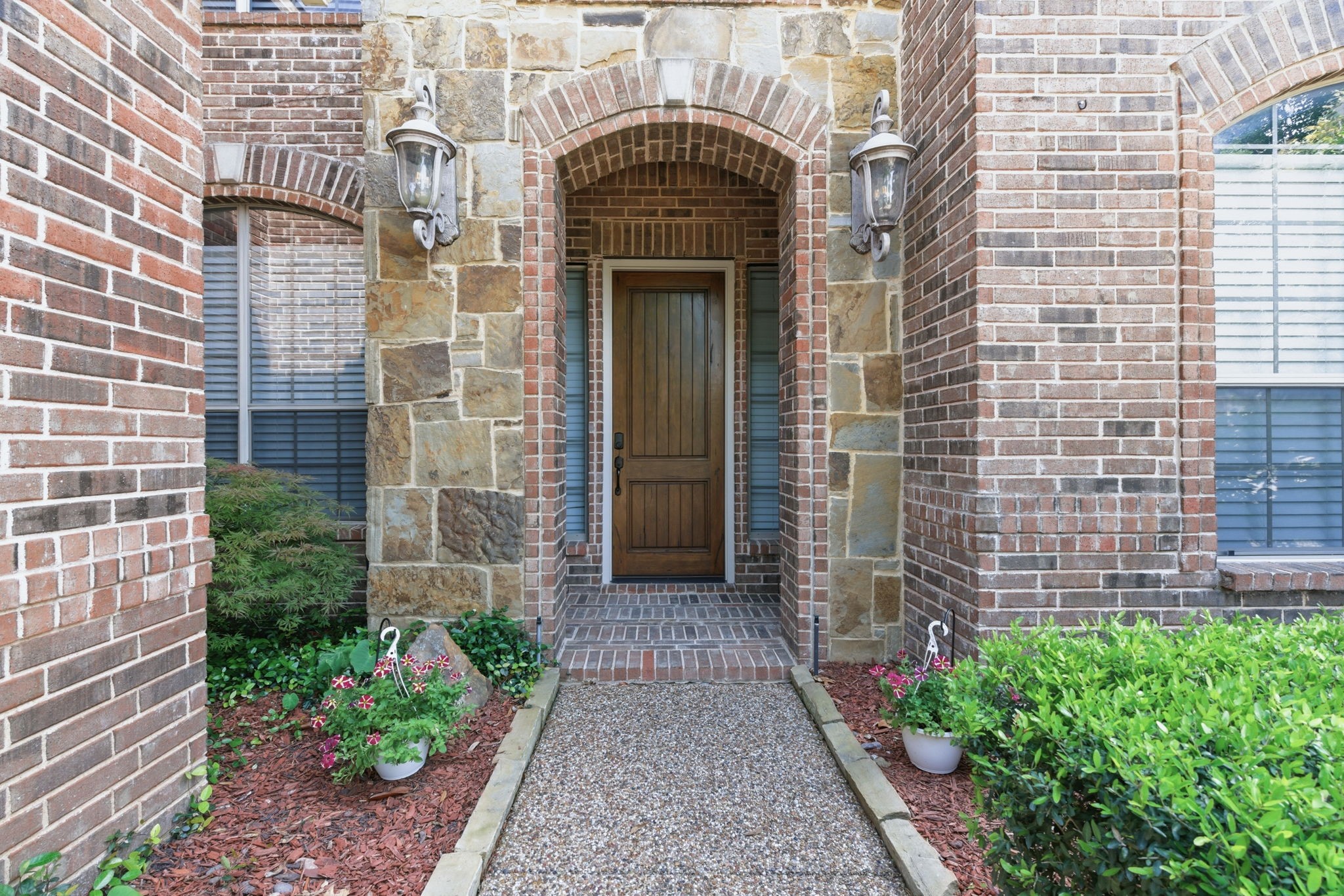 Property photo 03 of 1829 Canyon Court, Allen, TX 75013 | MLS #21252387