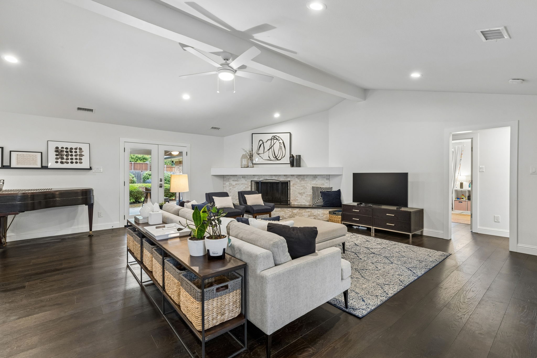9515 Robin Meadow Drive, Dallas, TX, 75243