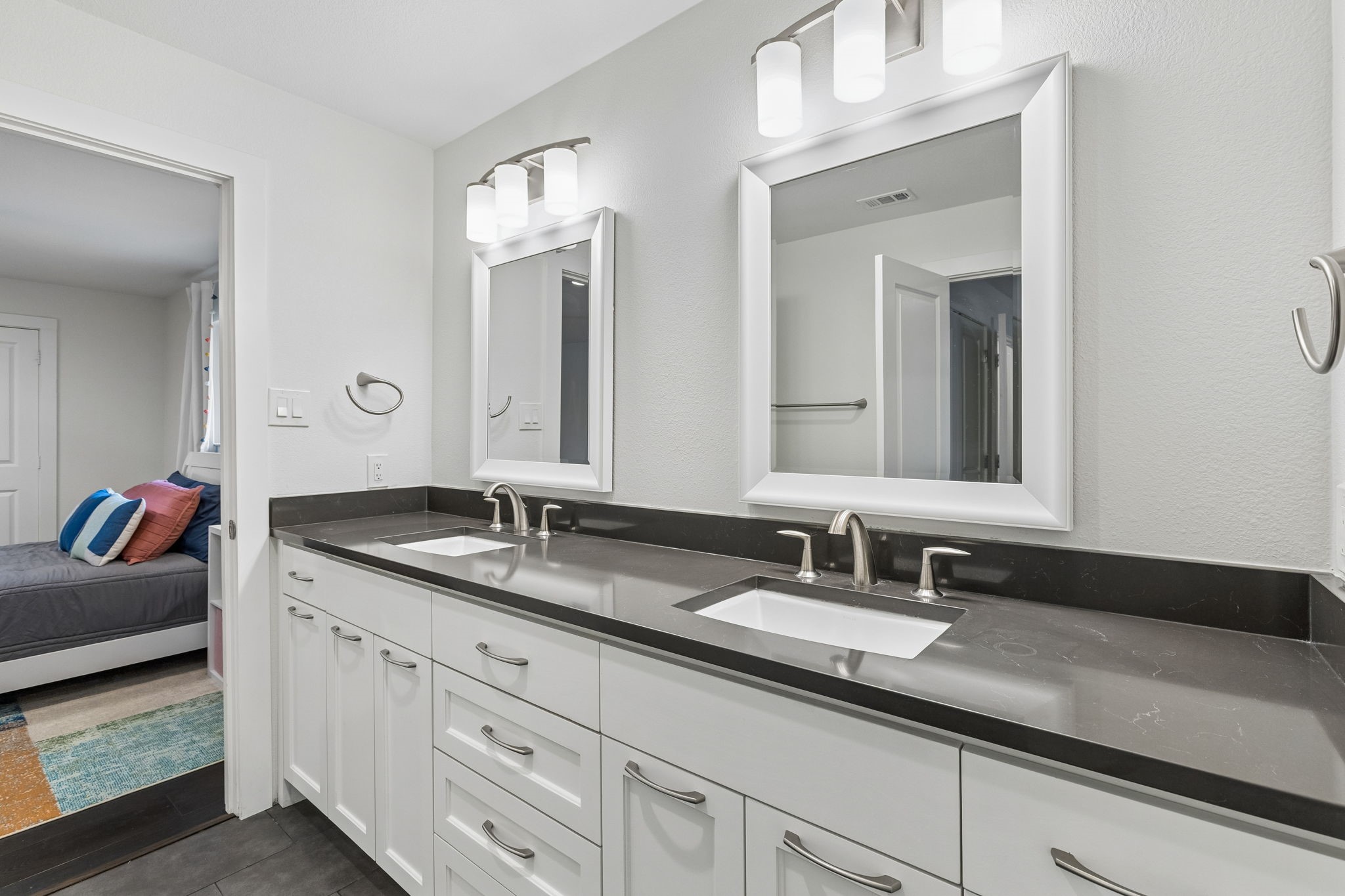 9515 Robin Meadow Drive, Dallas, TX, 75243