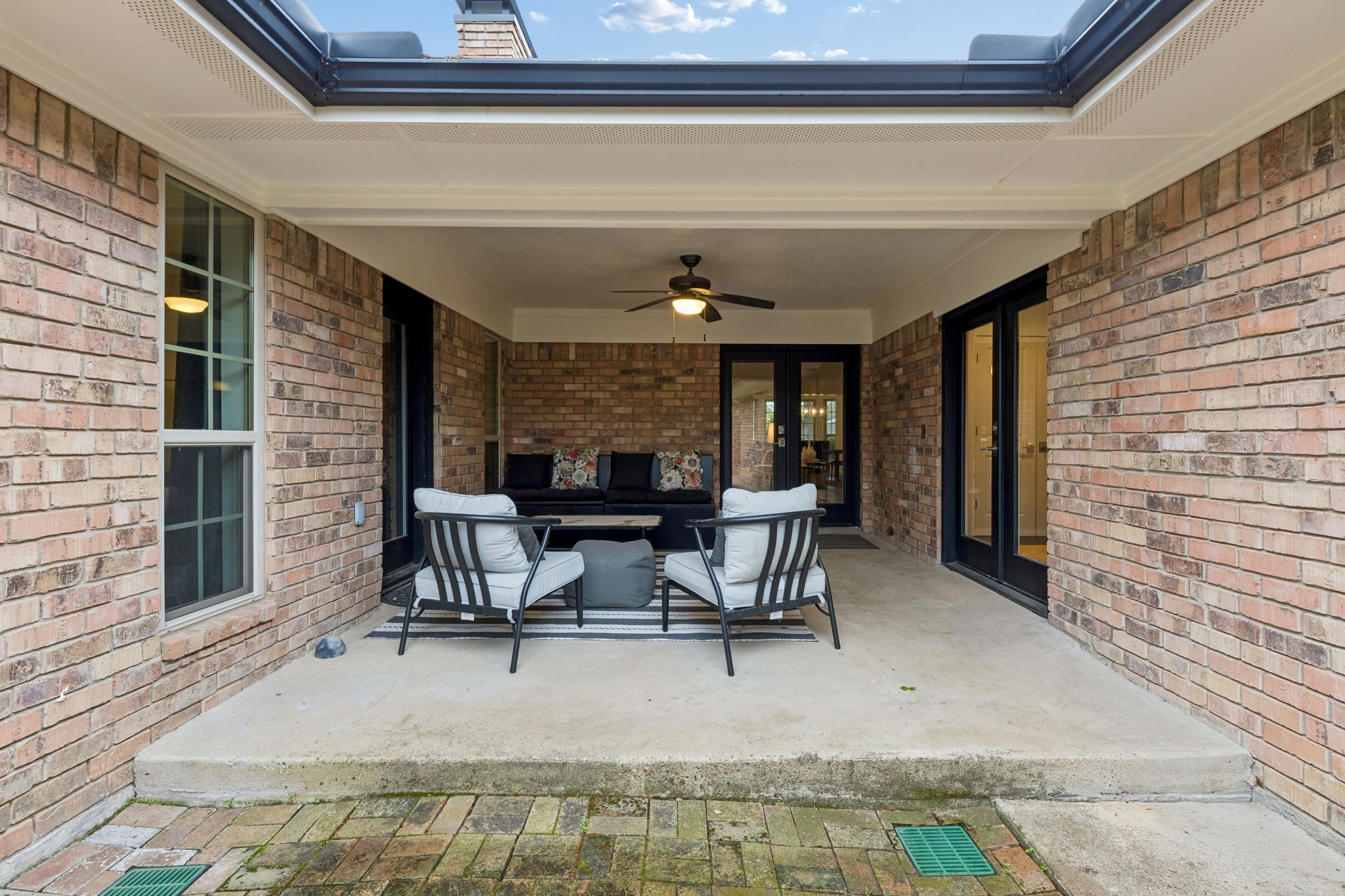 9515 Robin Meadow Drive, Dallas, TX, 75243