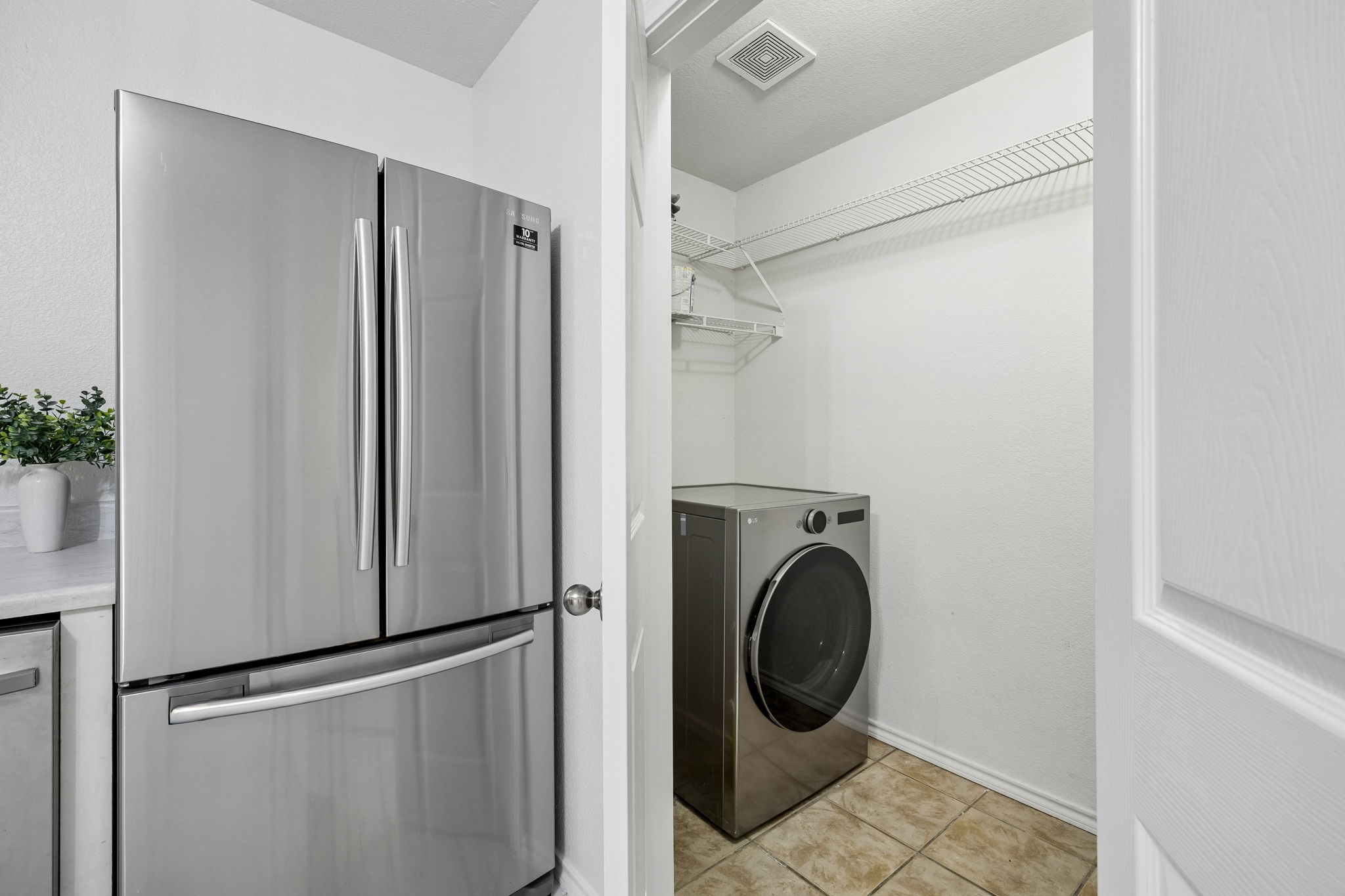 630 W Neely Street, Dallas, TX, 75208