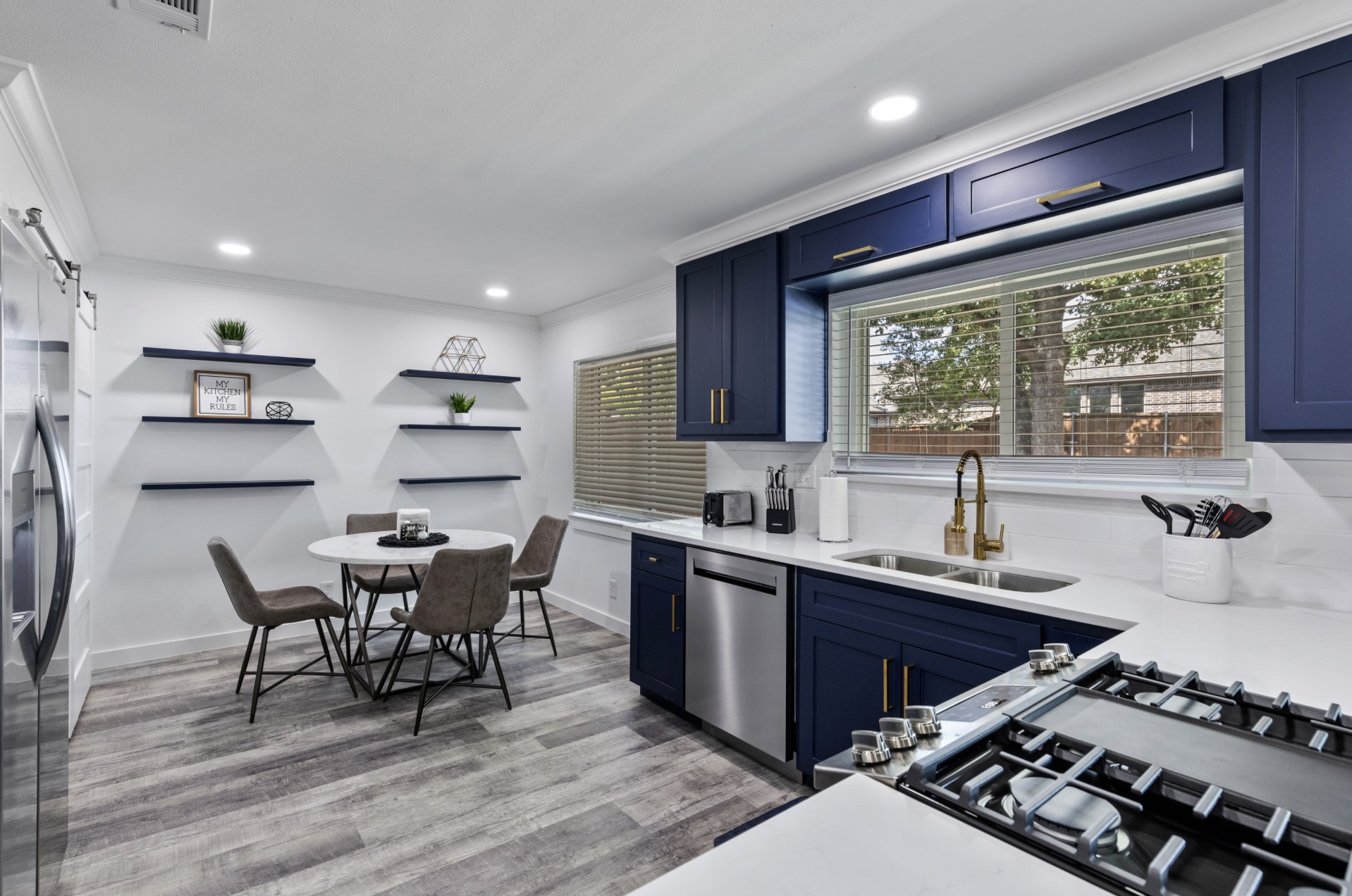 1044 Meadowbrook Drive, Grapevine, TX, 76051