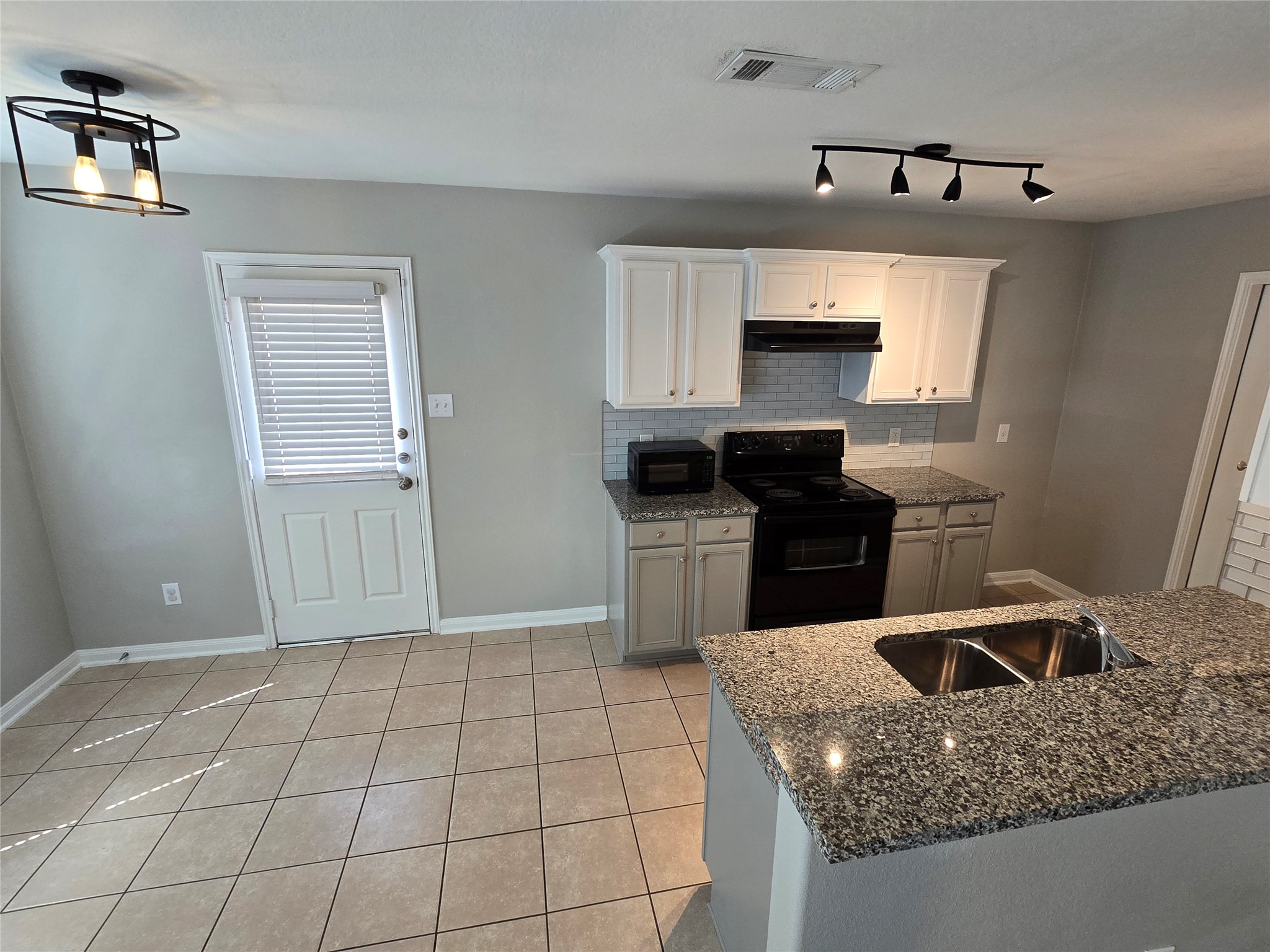 110 Outfitters Court, Newark, TX, 76071