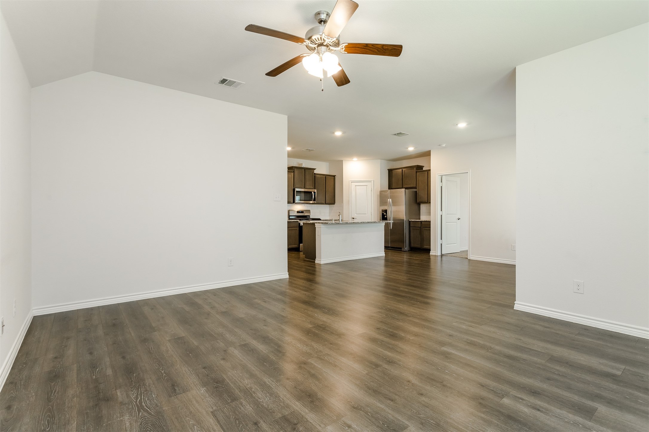 406 Saddle Club Way, Princeton, TX, 75407