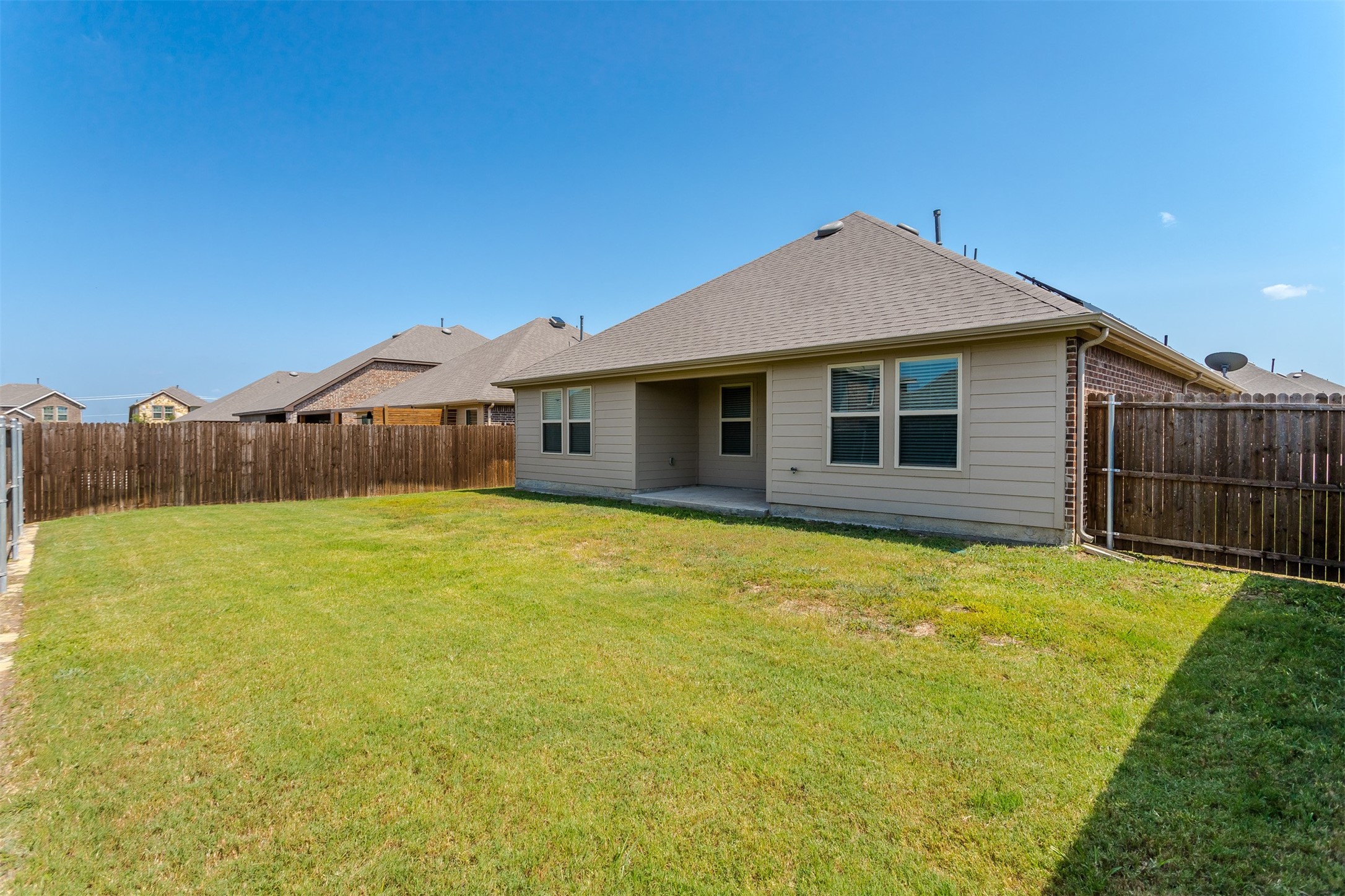 406 Saddle Club Way, Princeton, TX, 75407