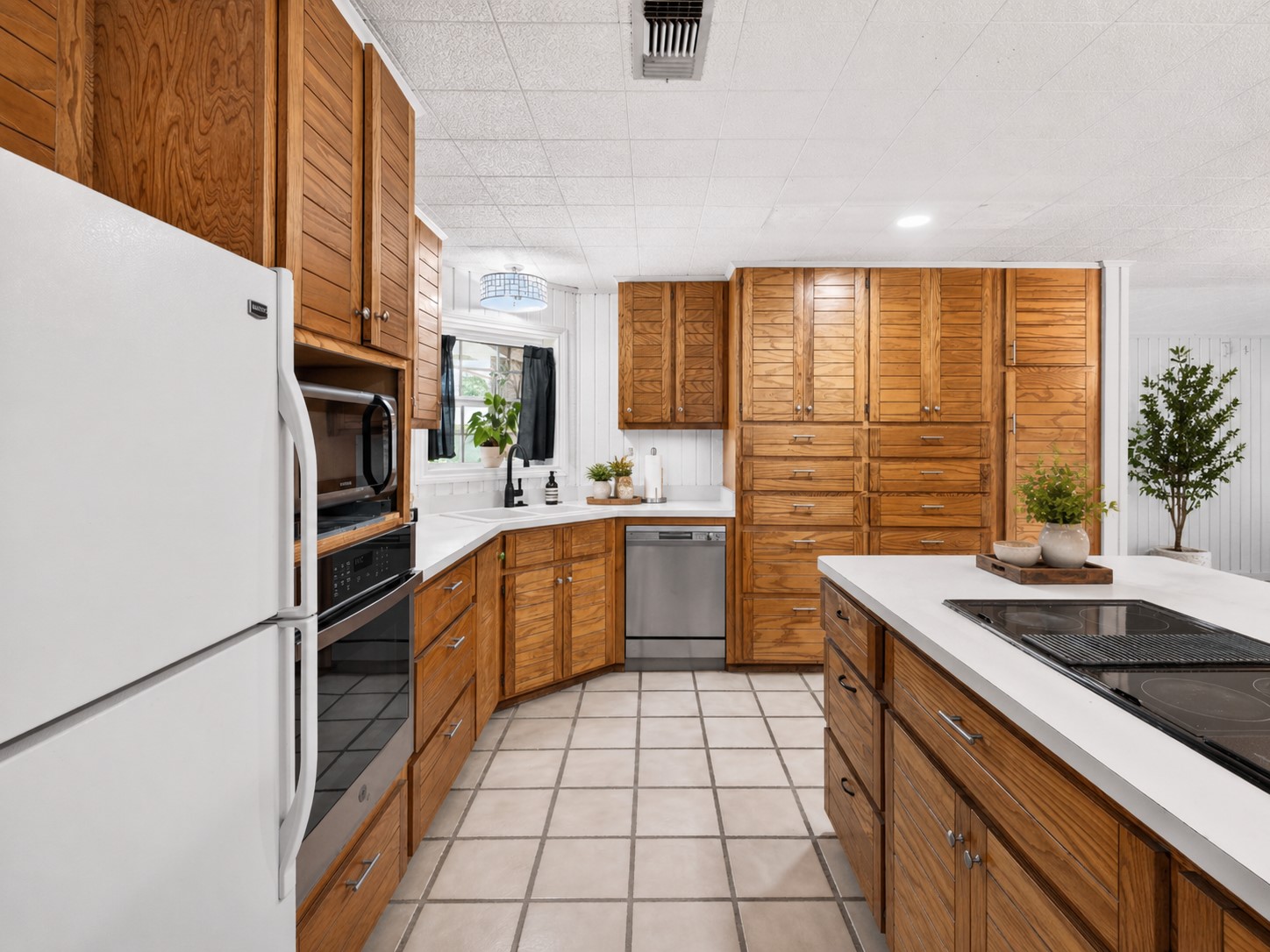 310 Navajo Trail, Gainesville, TX, 76240