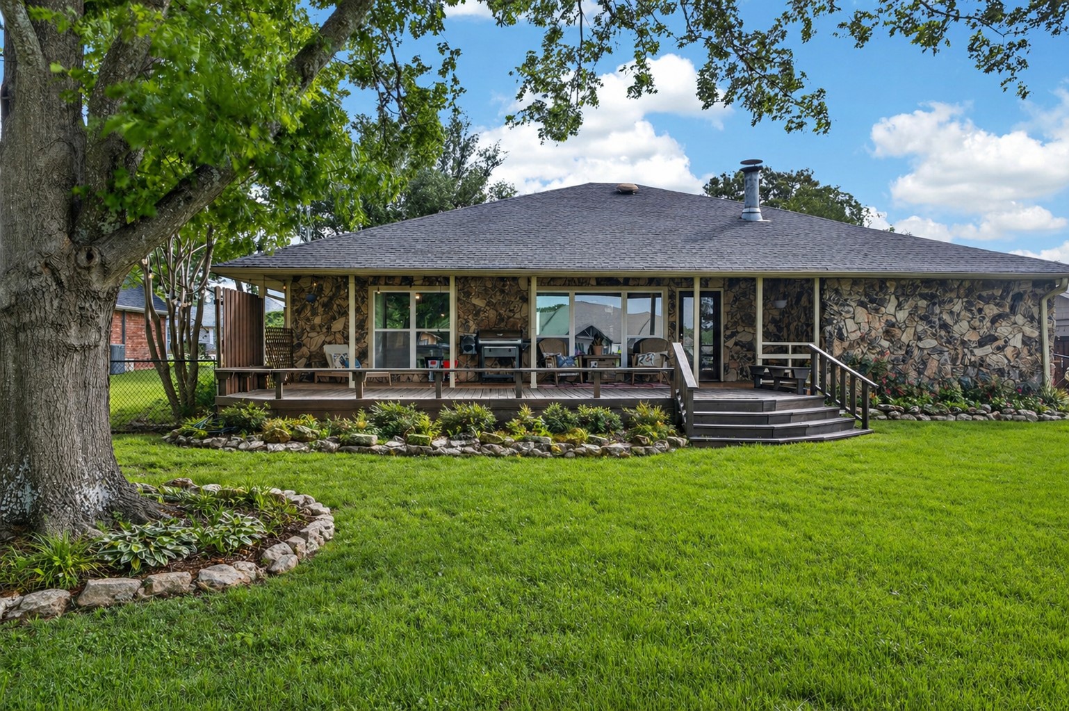 310 Navajo Trail, Gainesville, TX, 76240