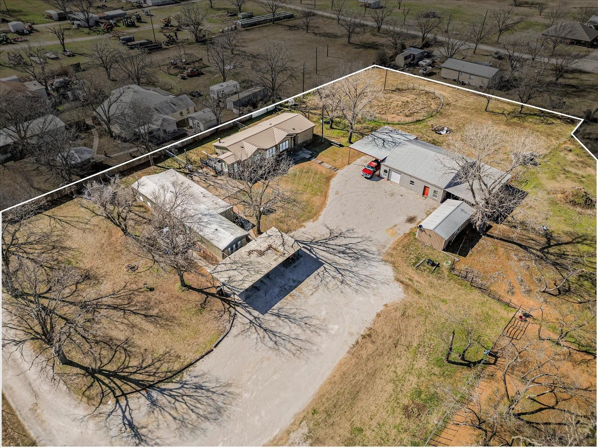 Property photo 02 of 330 Chapman Drive UNIT A Mineral, Wells, TX 76067 | MLS #21253810