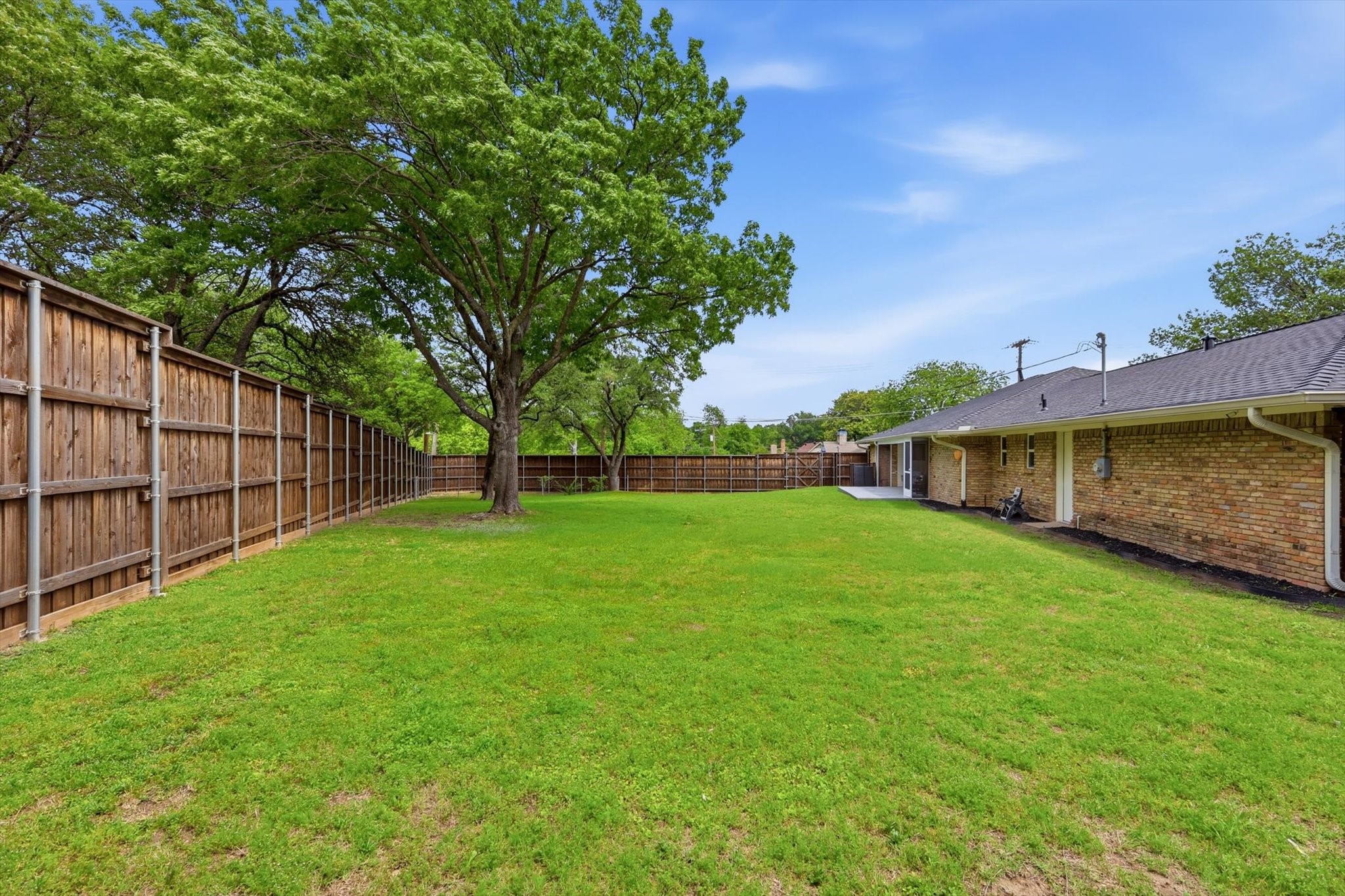 1909 W Red Bird Lane, Dallas, TX, 75232