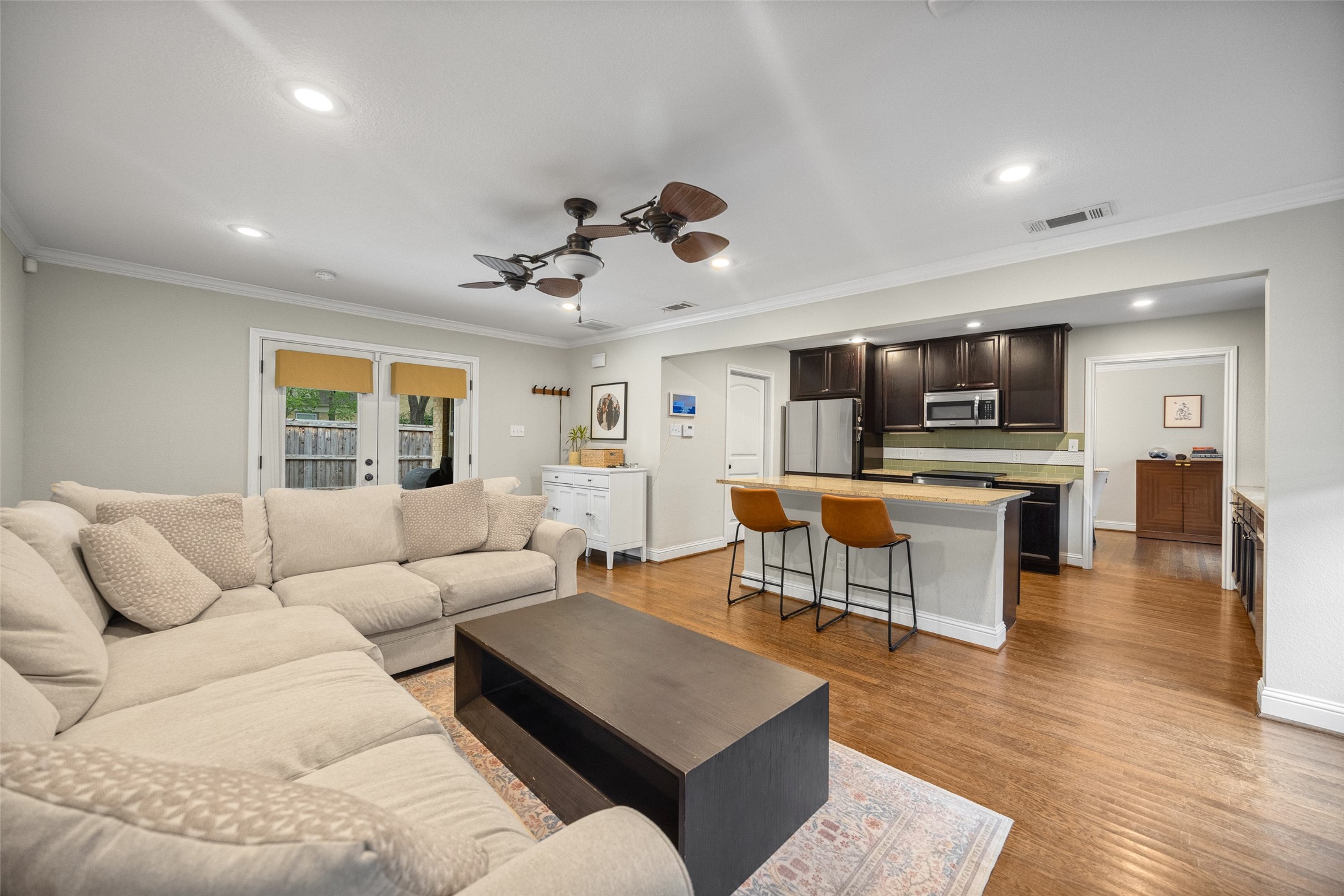 5947 Mercedes Avenue, Dallas, TX, 75206