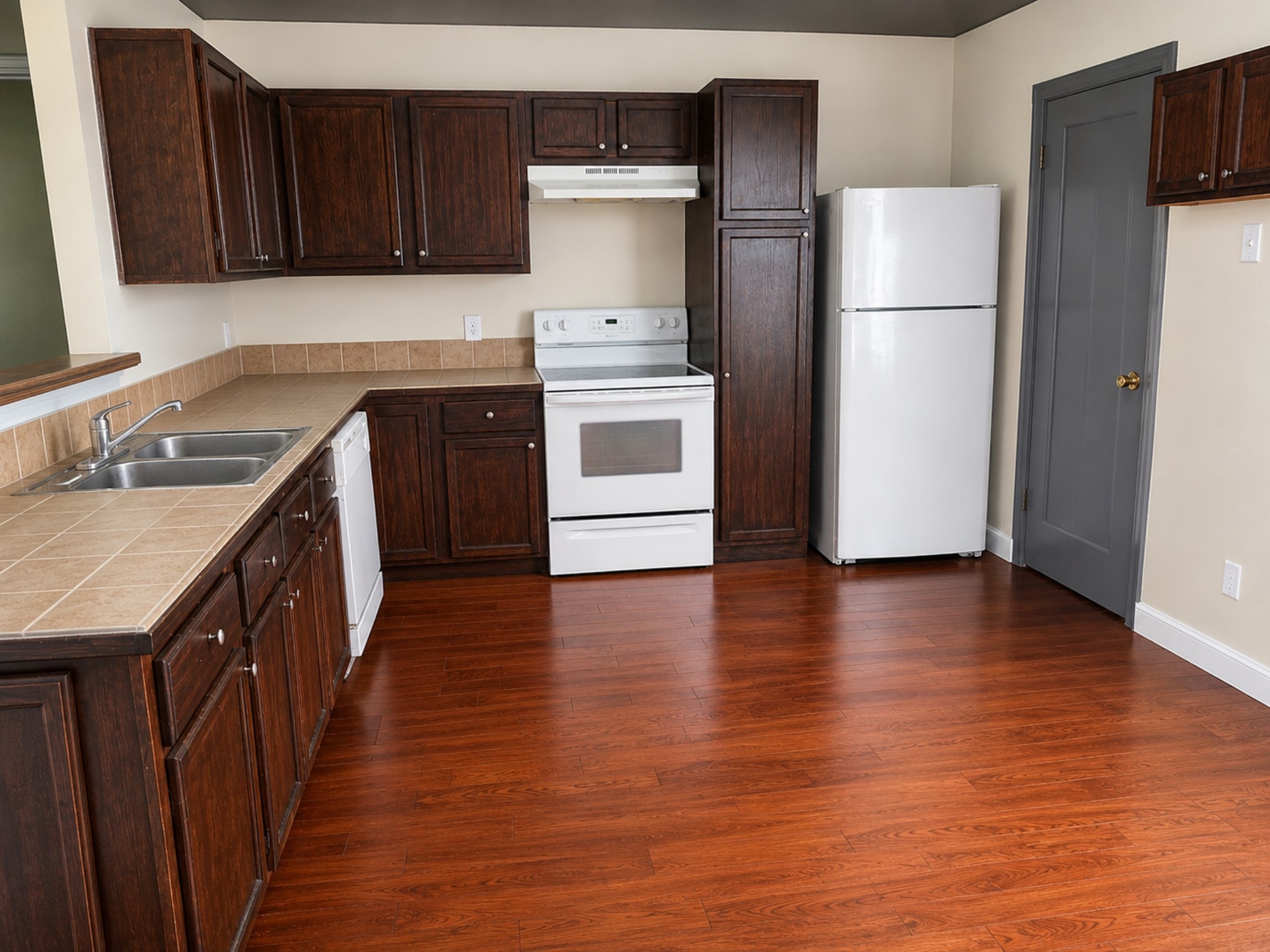 Property photo 04 of 105 Hideaway Circle, Mesquite, TX 75149 | MLS #21253887