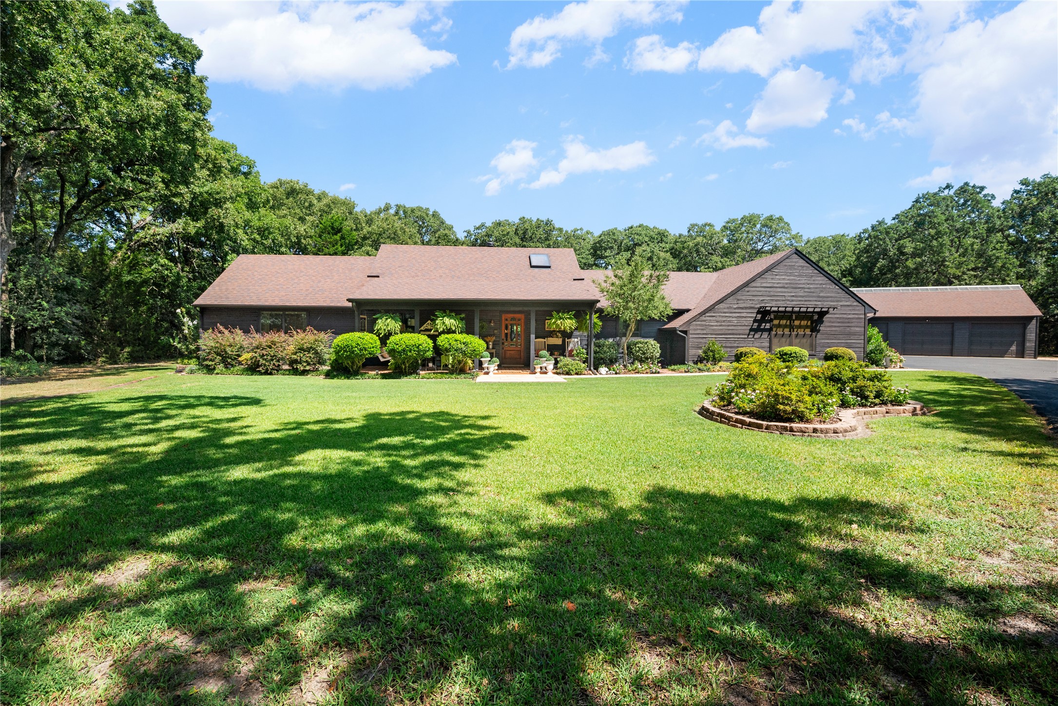 1516 Rancho Road, Quinlan, TX, 75474