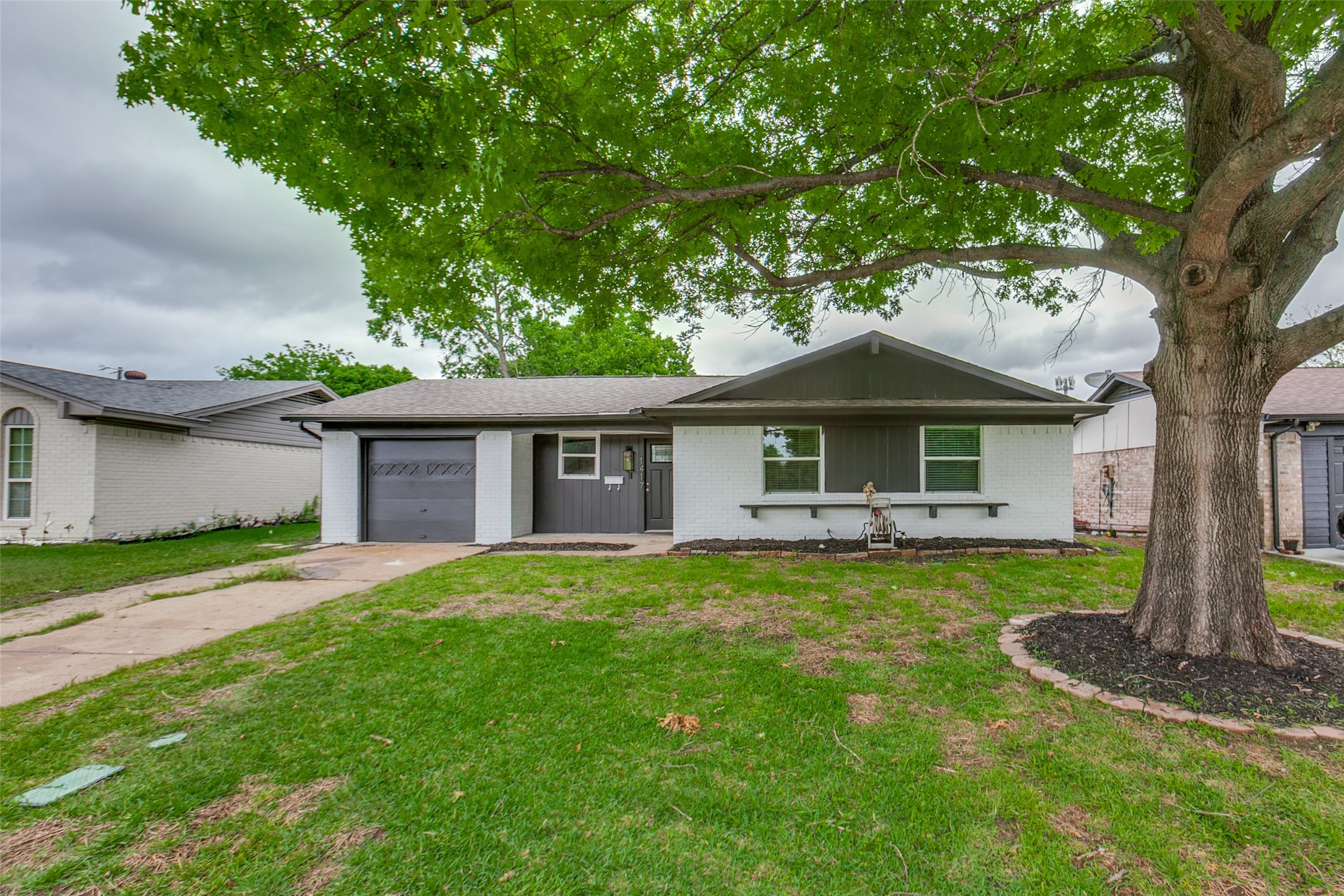 Property photo 02 of 1417 Morrison Drive, Garland, TX 75040 | MLS #21254197