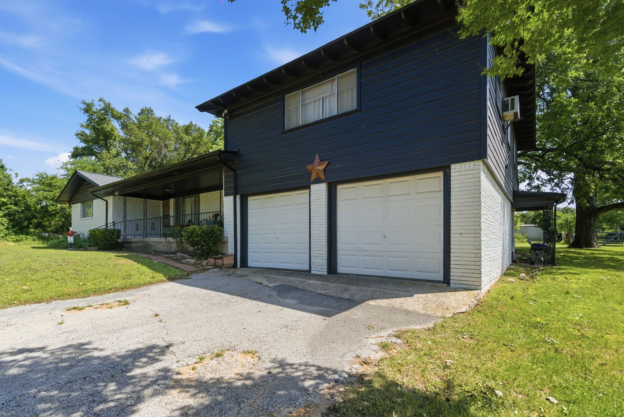 7485 Portwood Road, Azle, TX, 76020