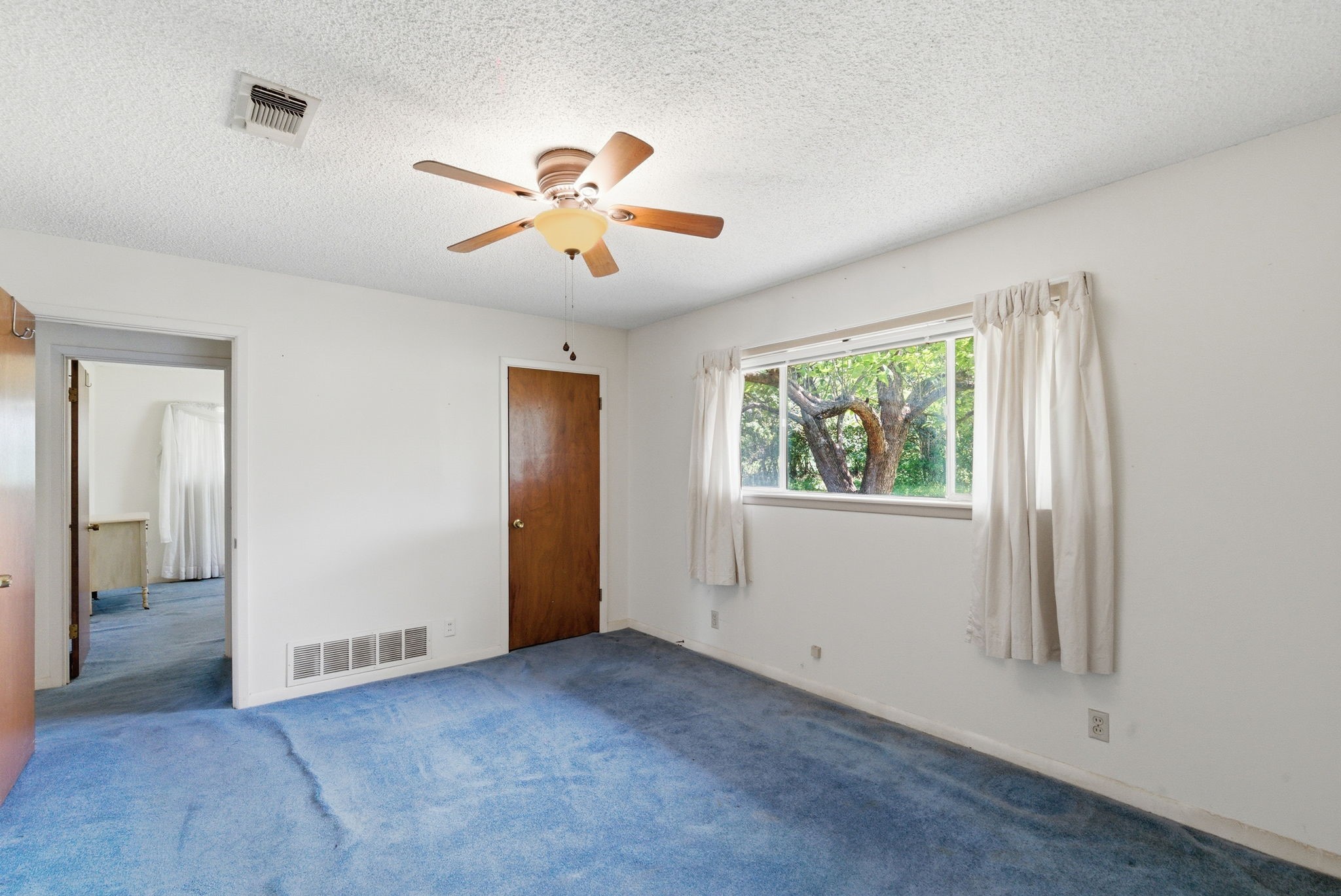 7485 Portwood Road, Azle, TX, 76020