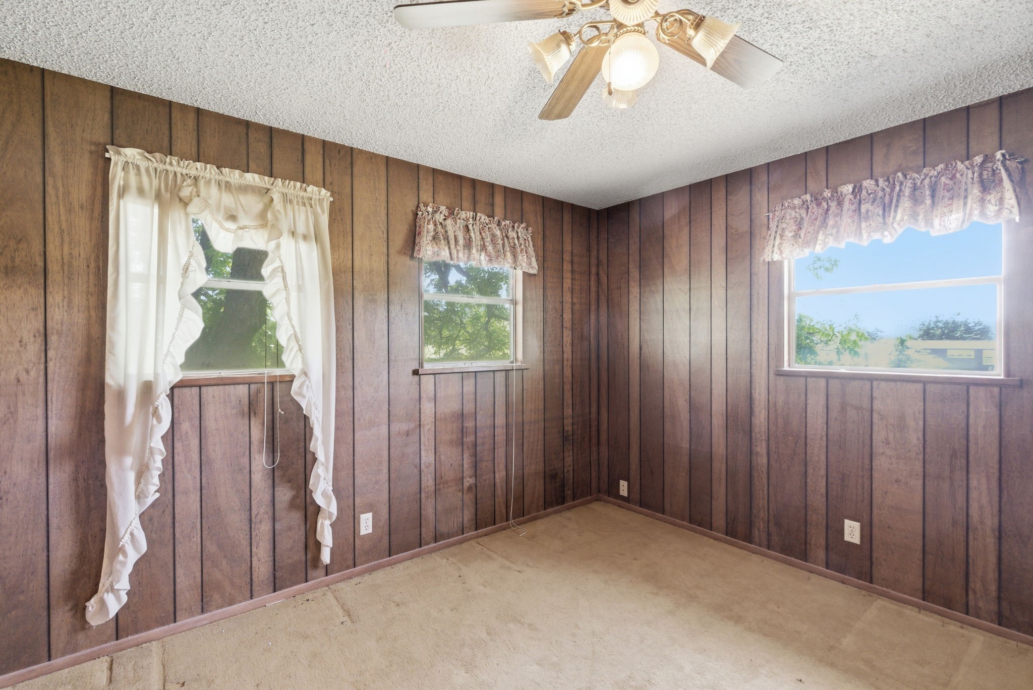 7485 Portwood Road, Azle, TX, 76020